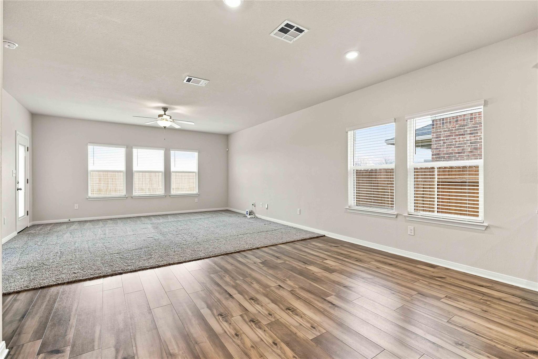 14412  Heartland Dr, photo 4