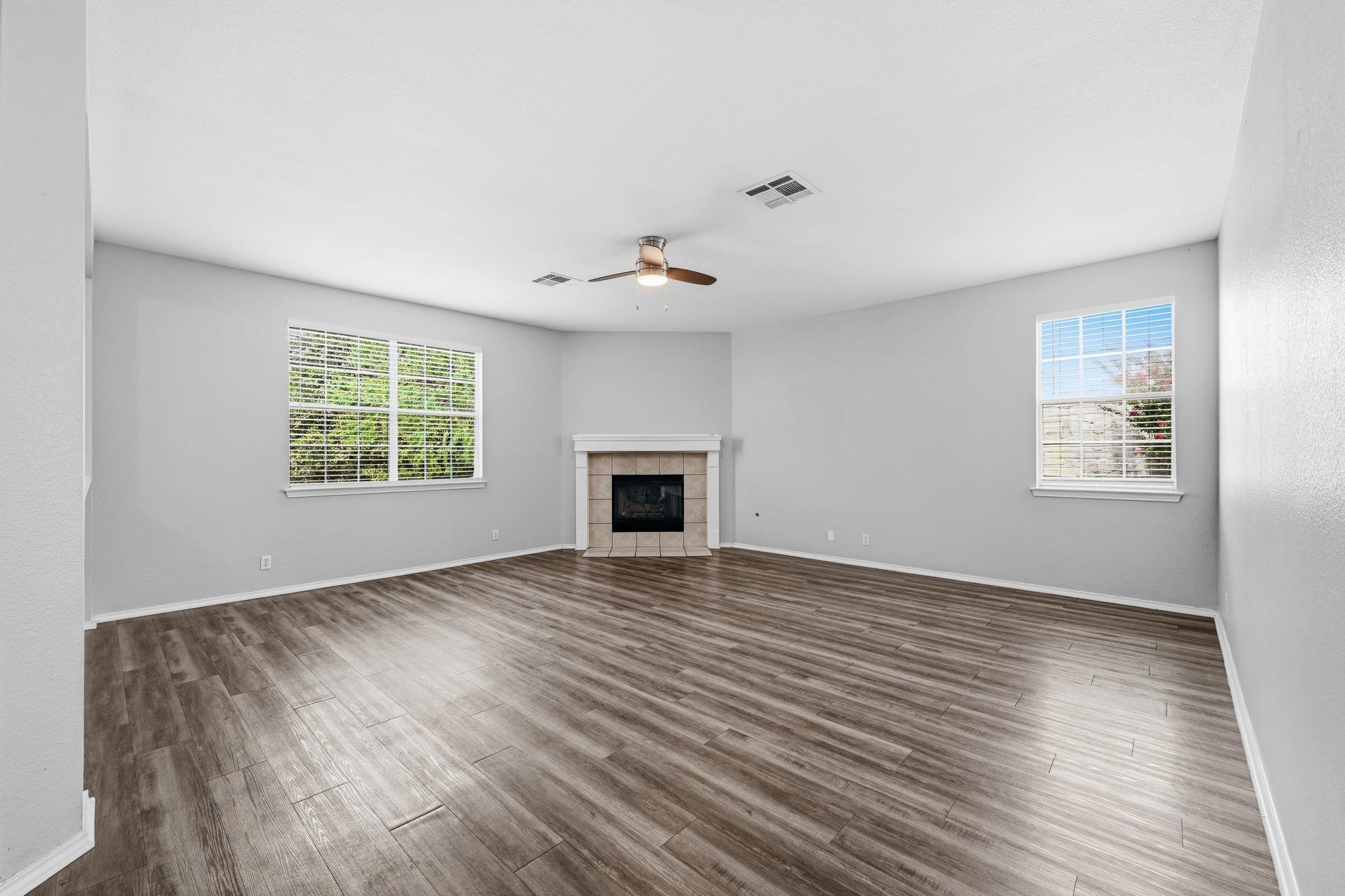 1635  Abbey Ln, photo 10