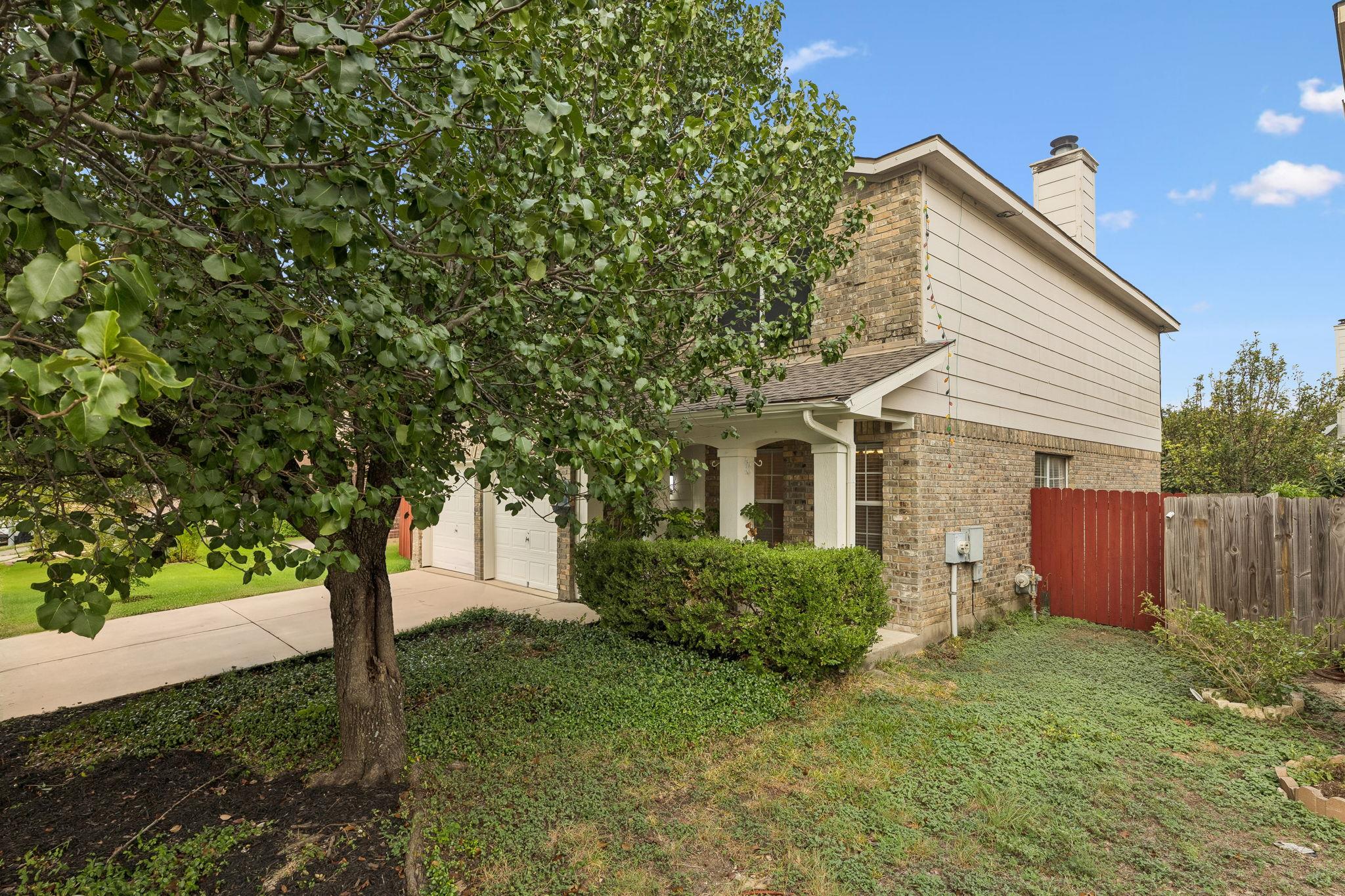 15016  Saddlegirth Ln, photo 2
