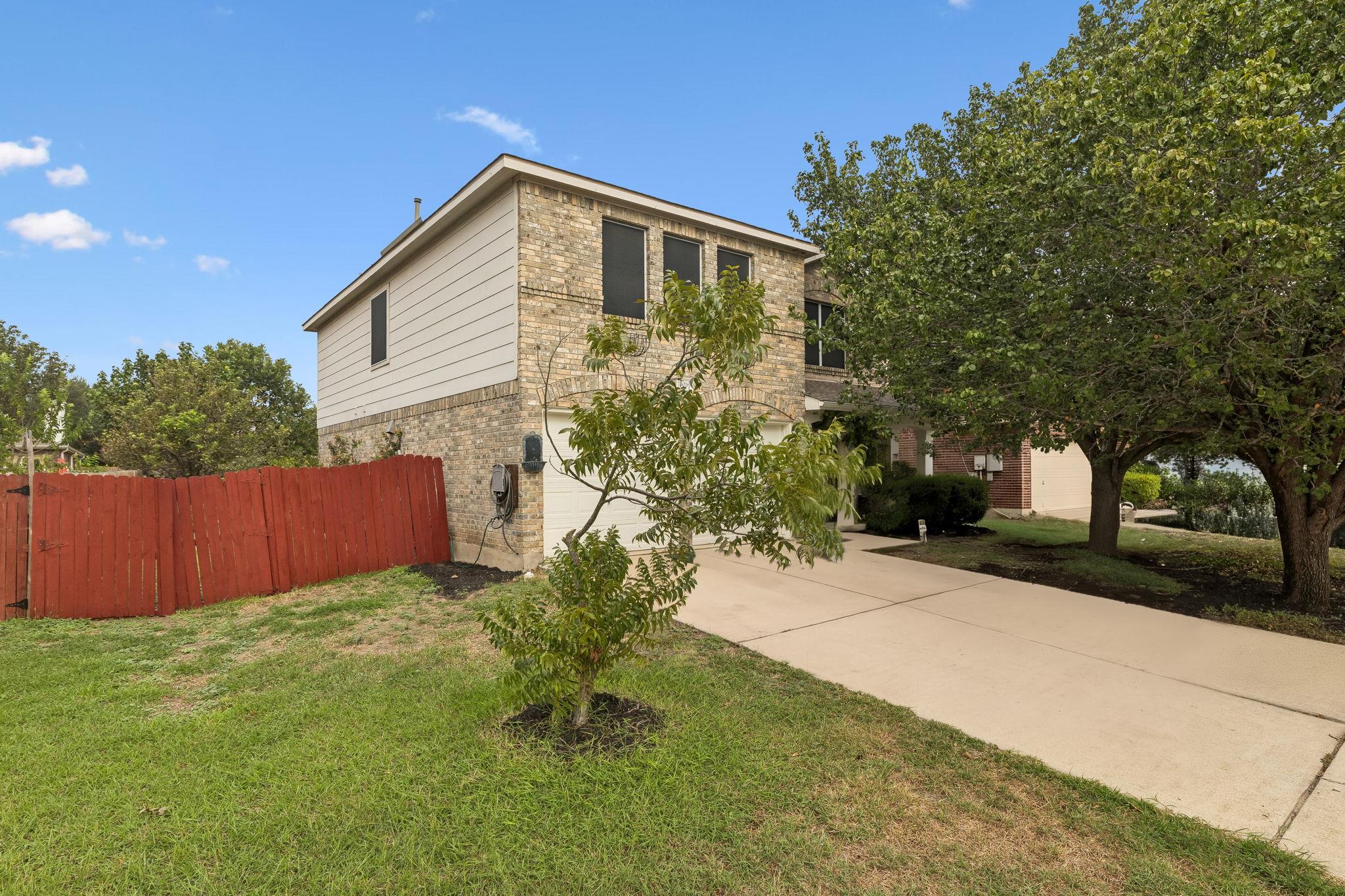 15016  Saddlegirth Ln, photo 3