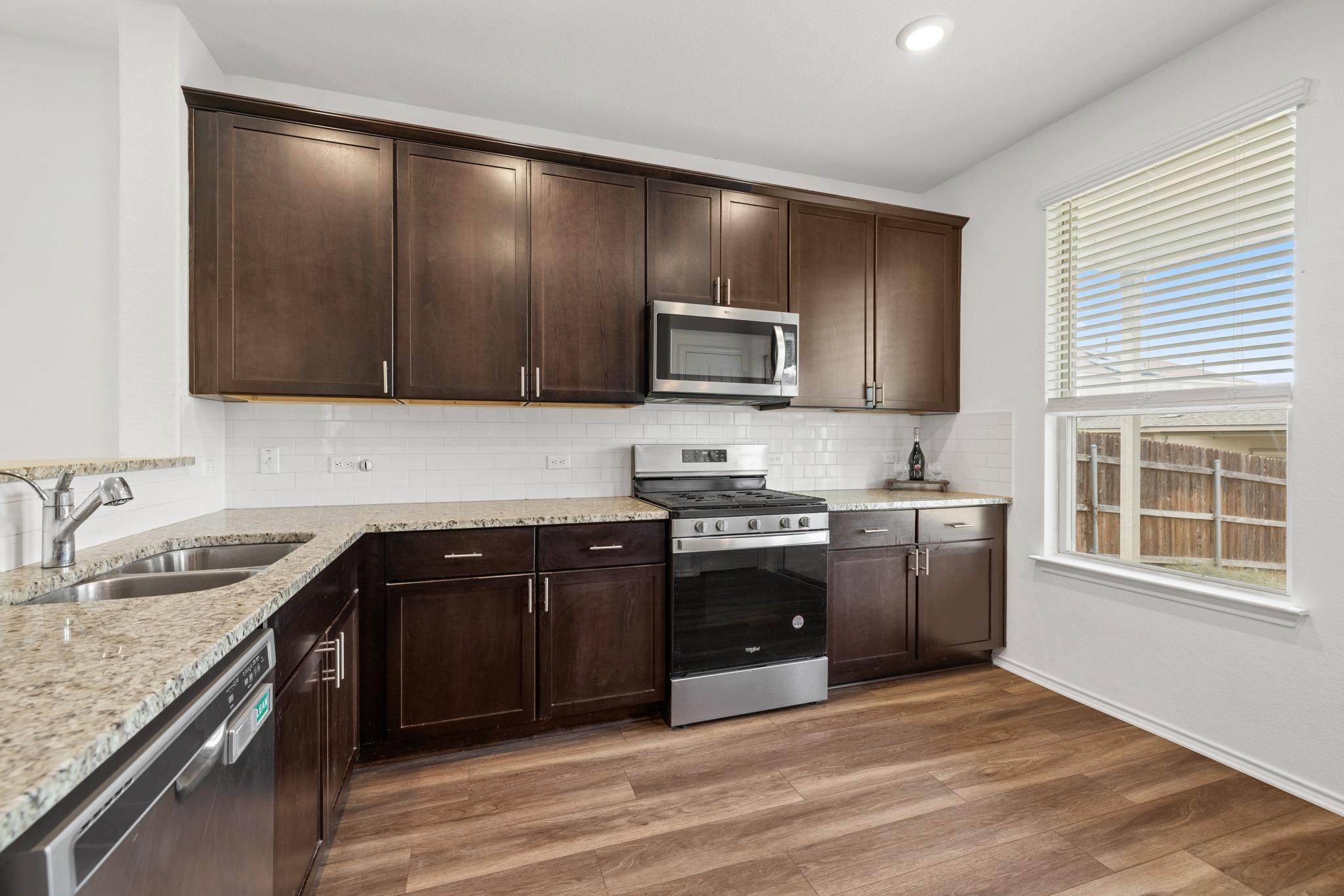 309  Black Alder St, photo 7
