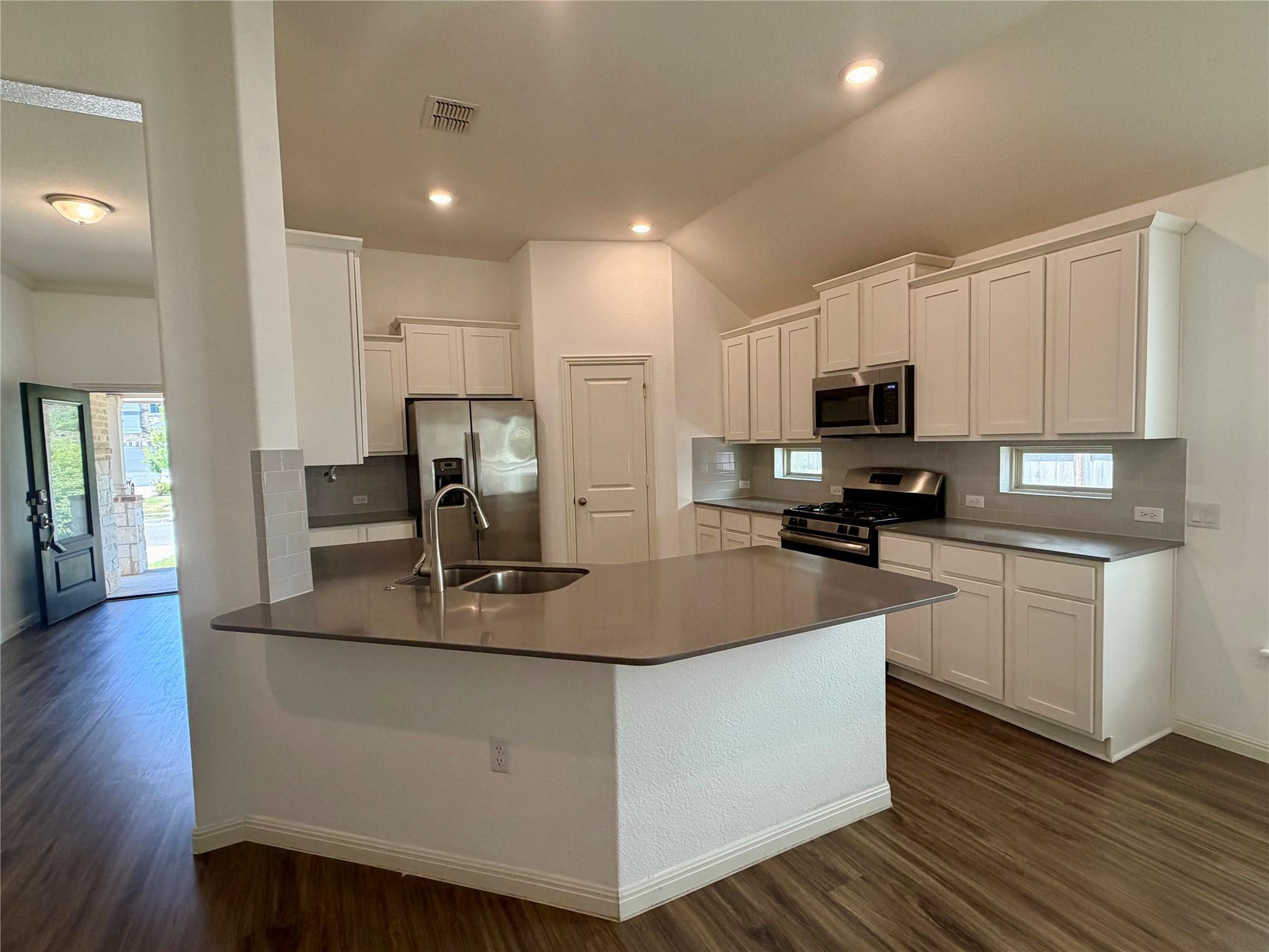 716  Allende Bnd, photo 11