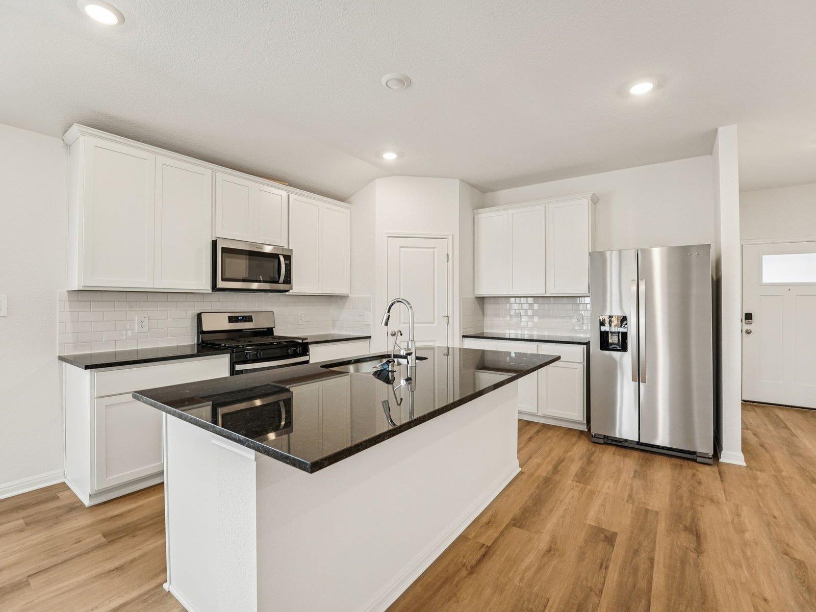 164  Leland Ave, photo 5