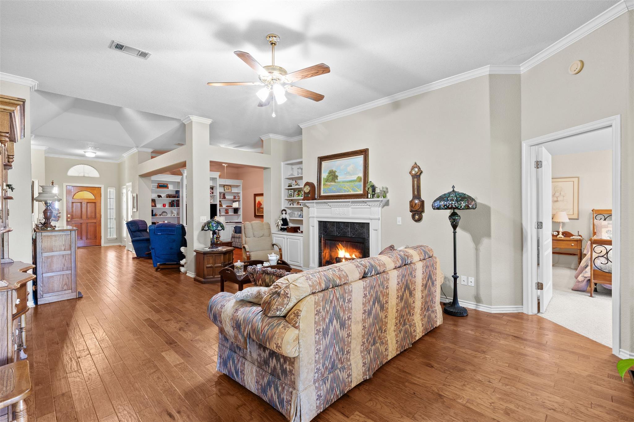 103  Village Dr, photo 6