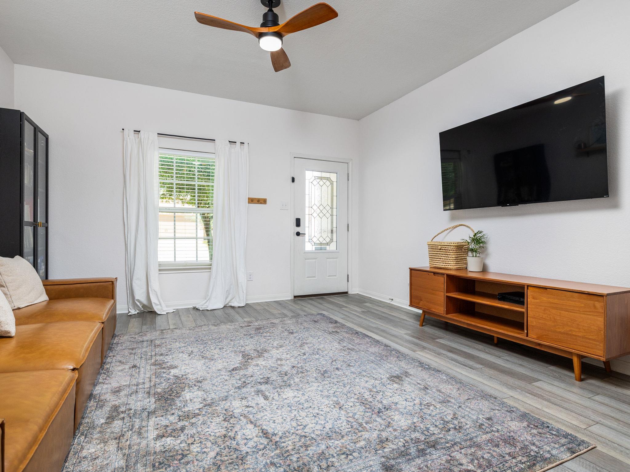 137  Star Spangled Dr, photo 4
