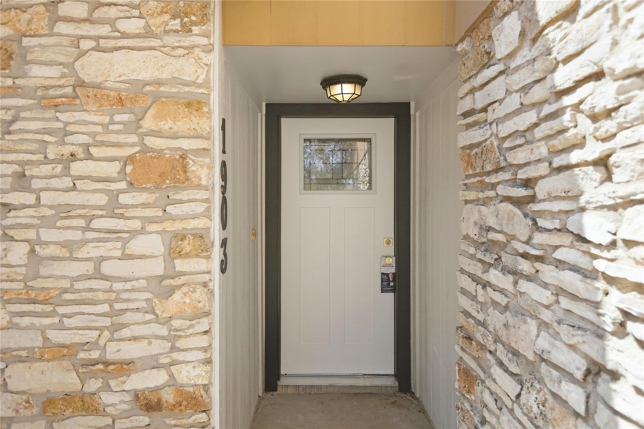 1903 S West Dr, photo 4