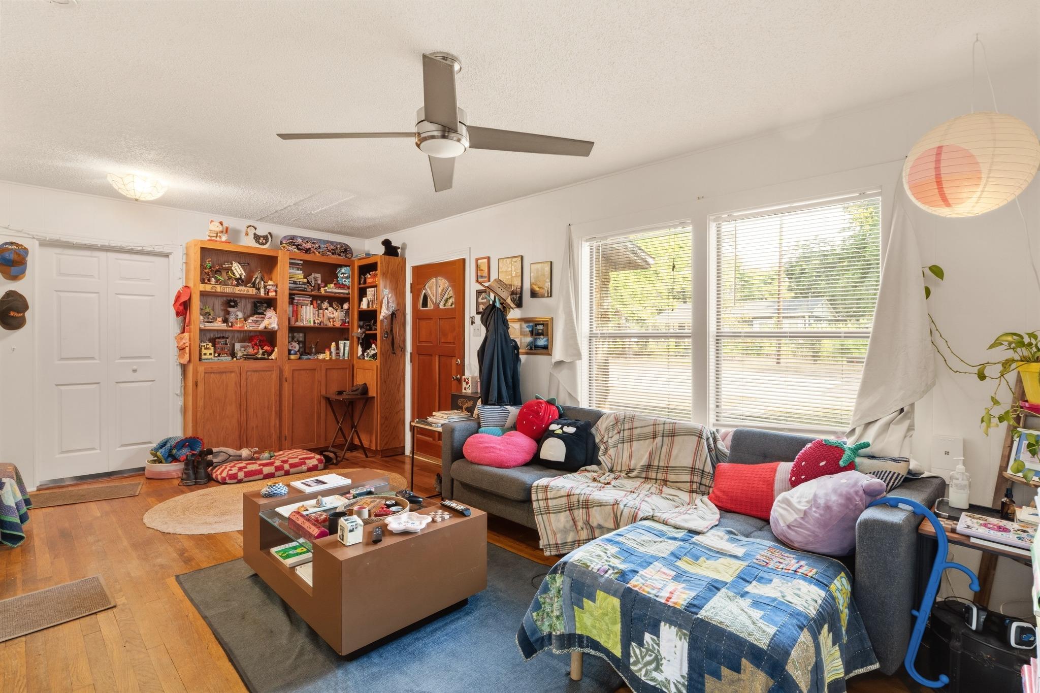 309  Brentwood St, photo 4