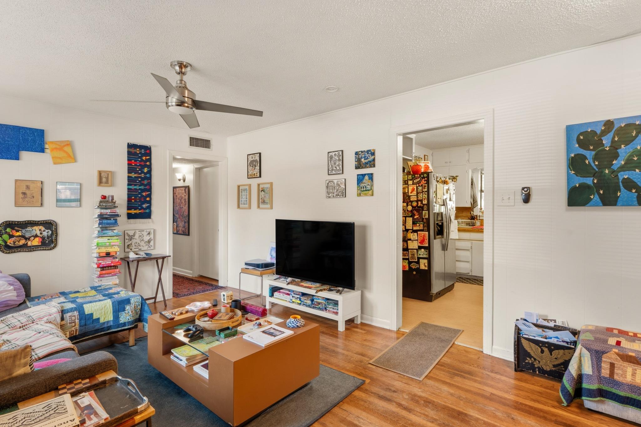 309  Brentwood St, photo 6
