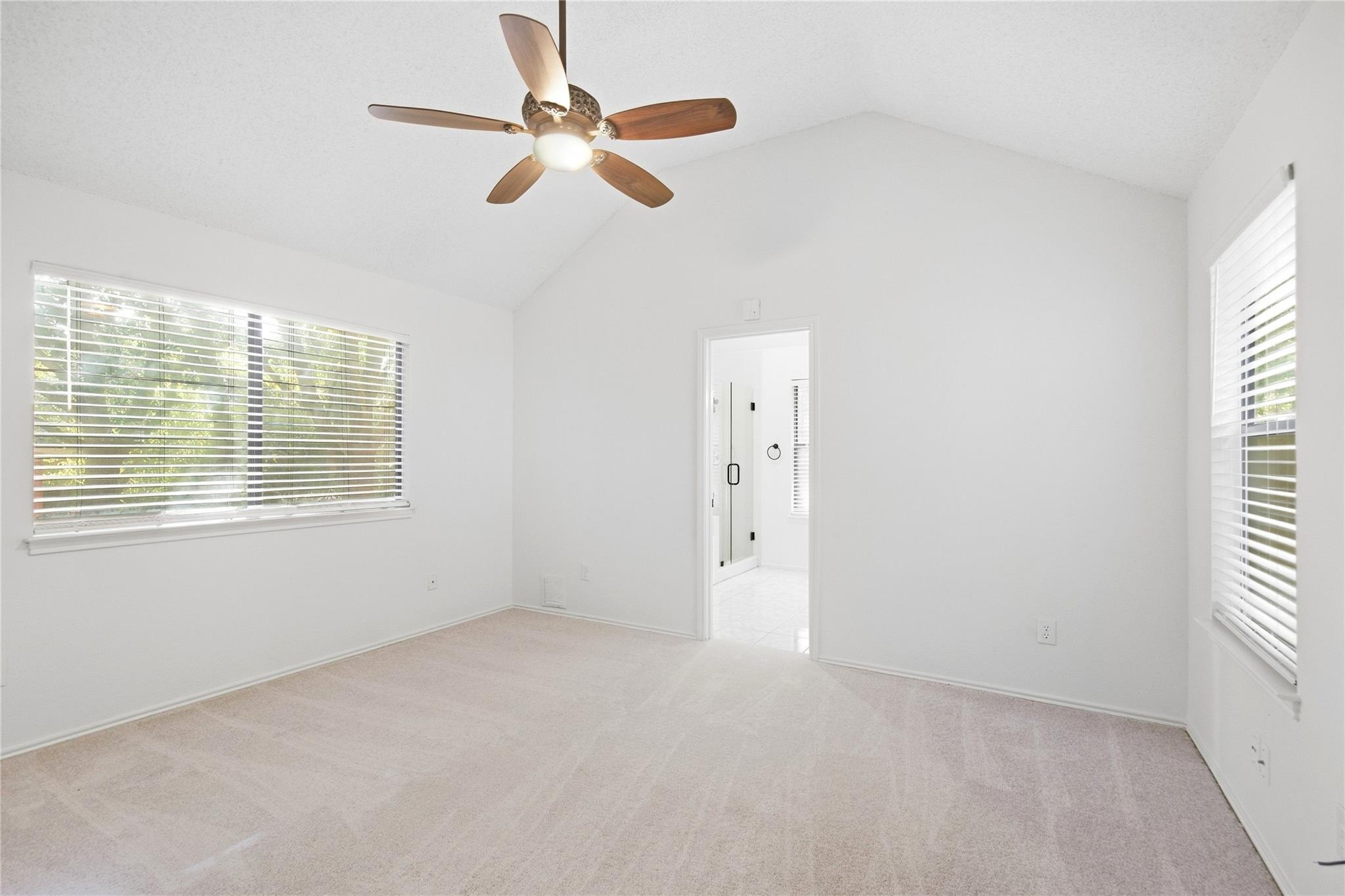 15704  Monona Cv, photo 12