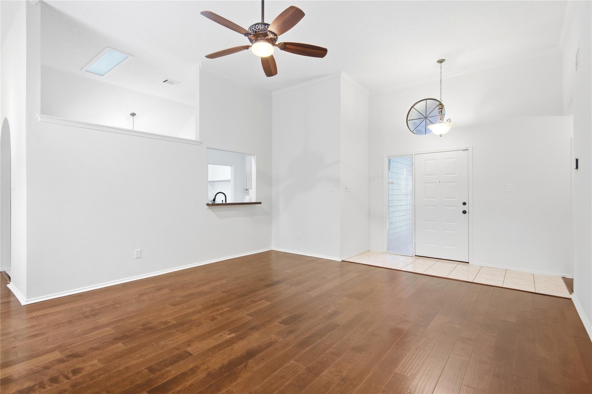 15704  Monona Cv, photo 6