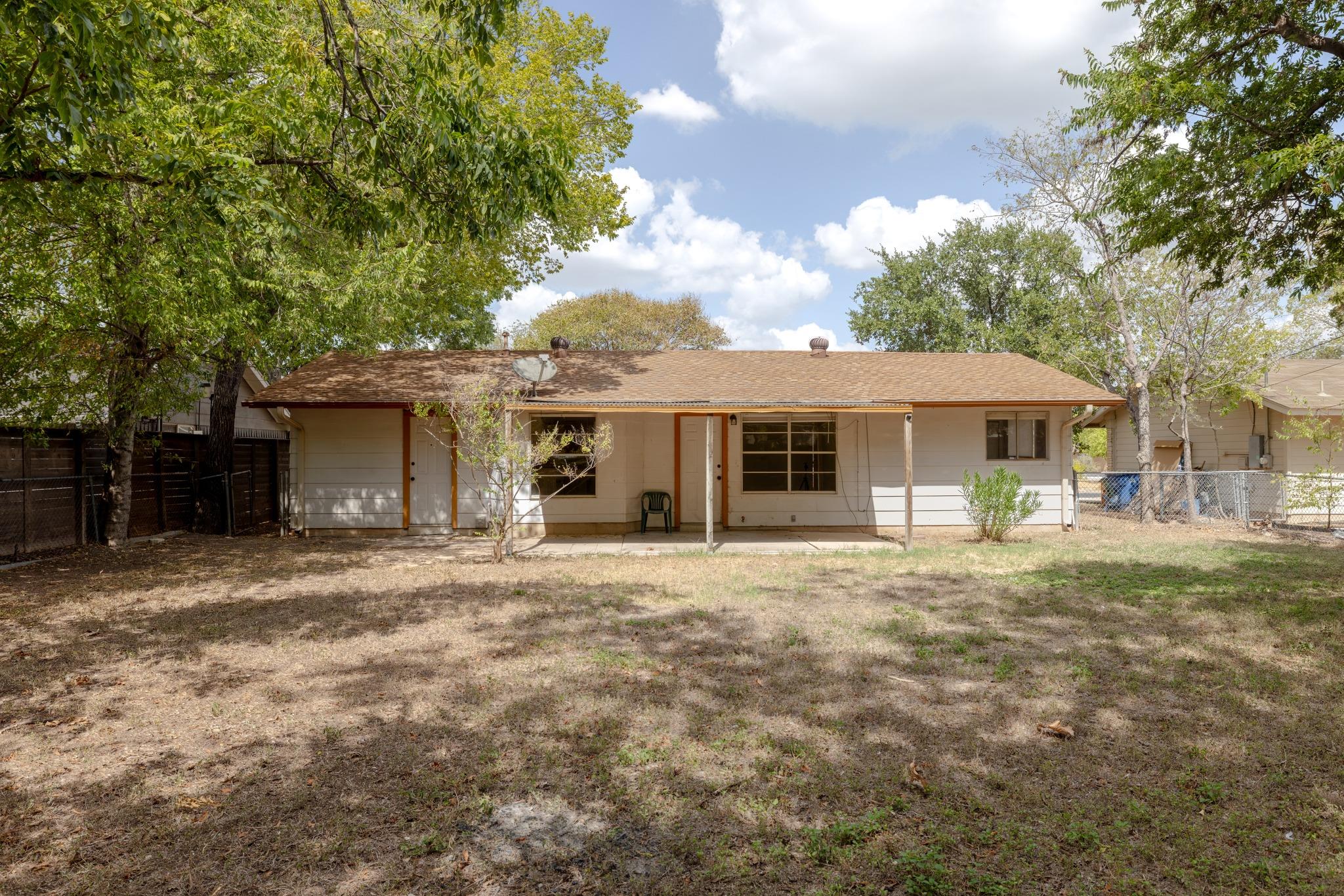 211 E Lisa Dr, photo 4