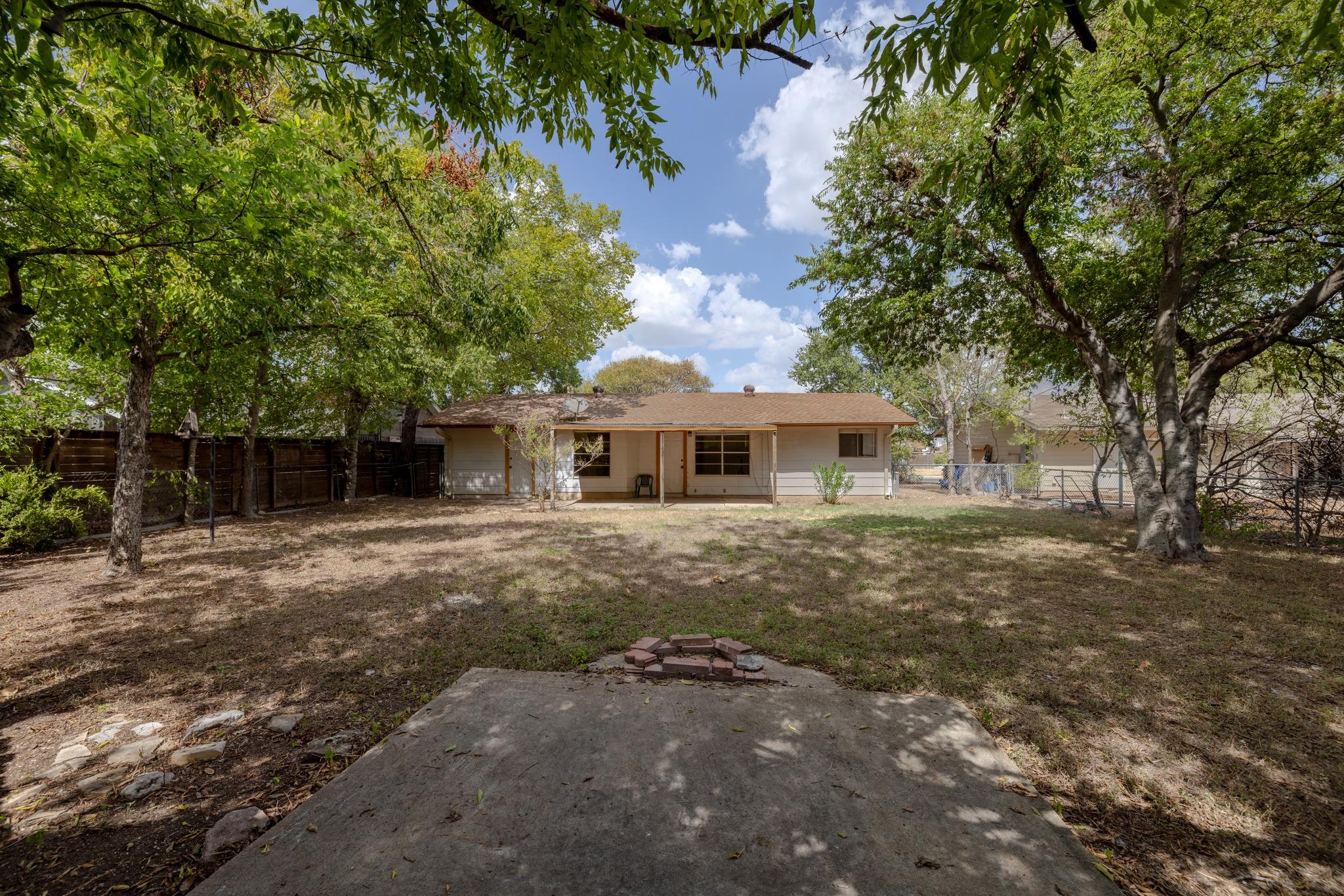 211 E Lisa Dr, photo 5