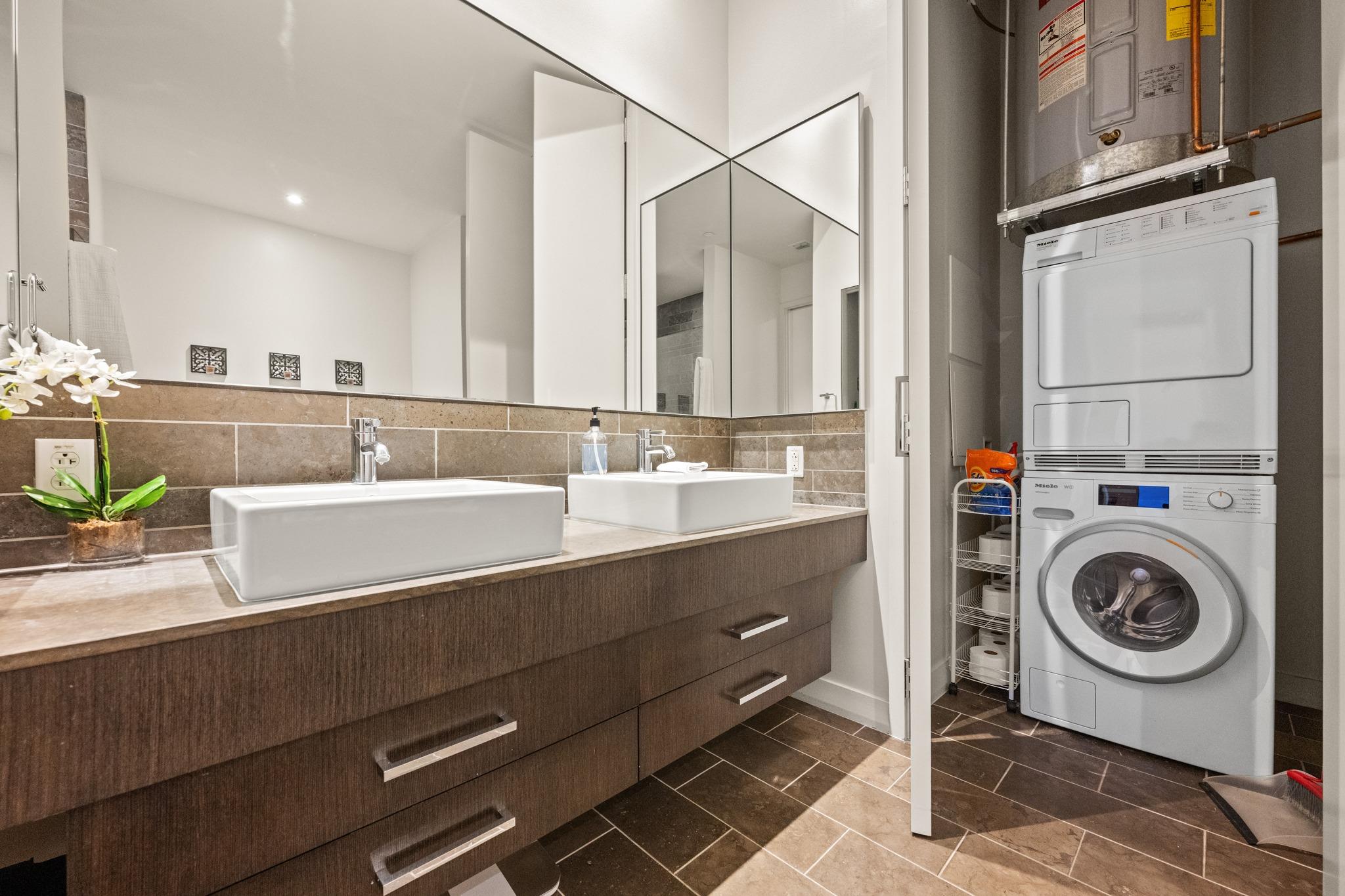210  Lavaca St  #1902, photo 11