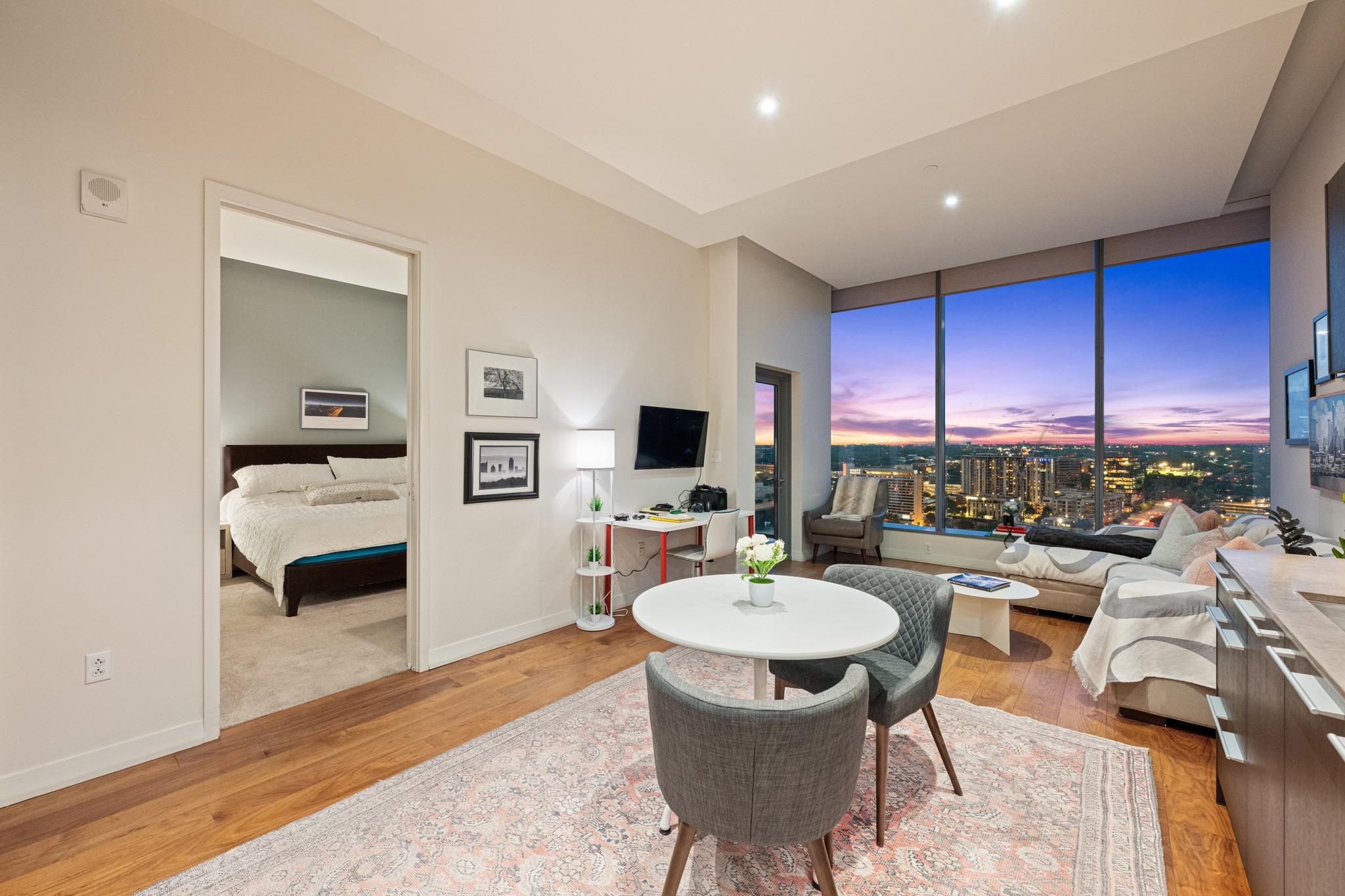 210  Lavaca St  #1902, photo 6