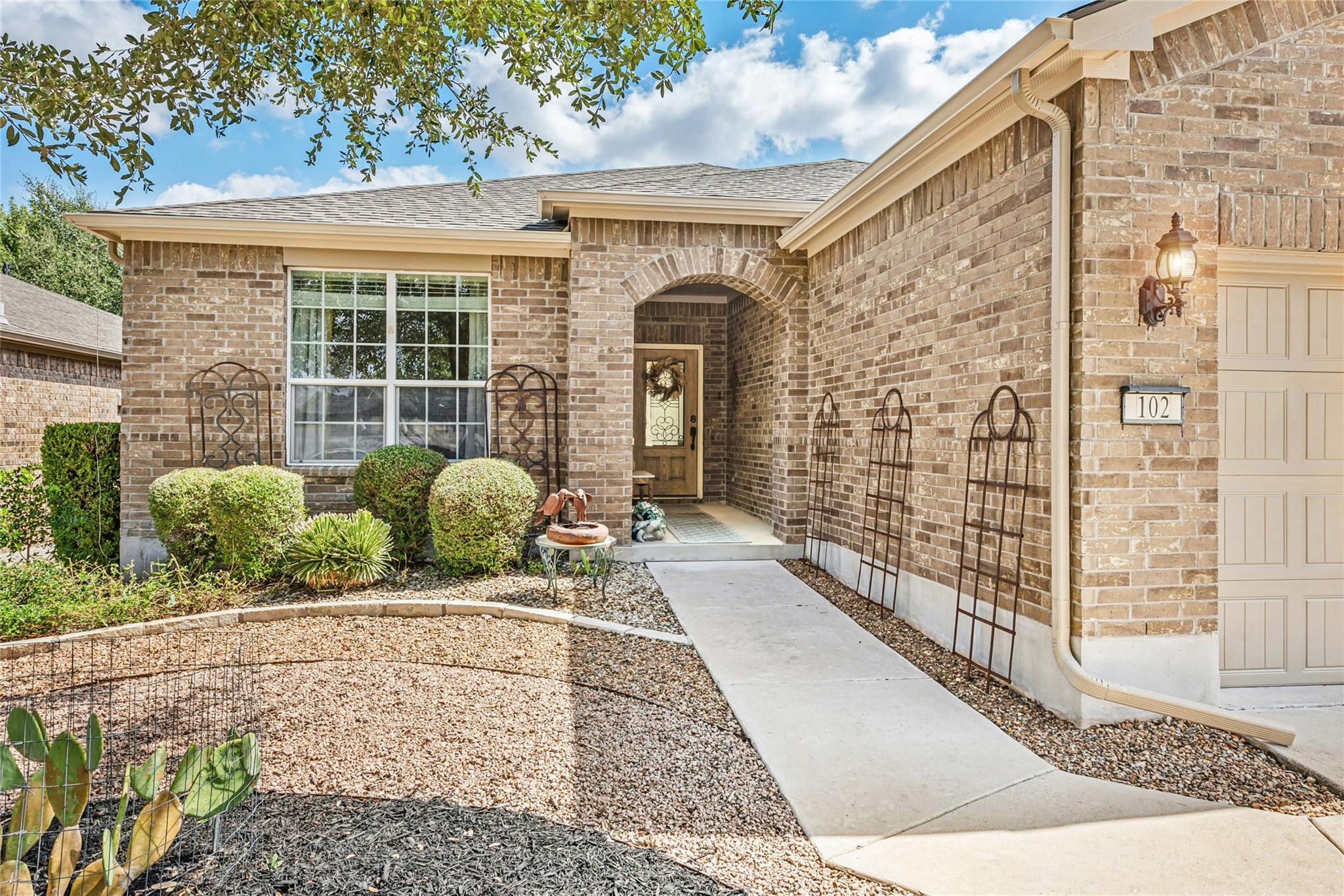 102  Trinity Ln, photo 3