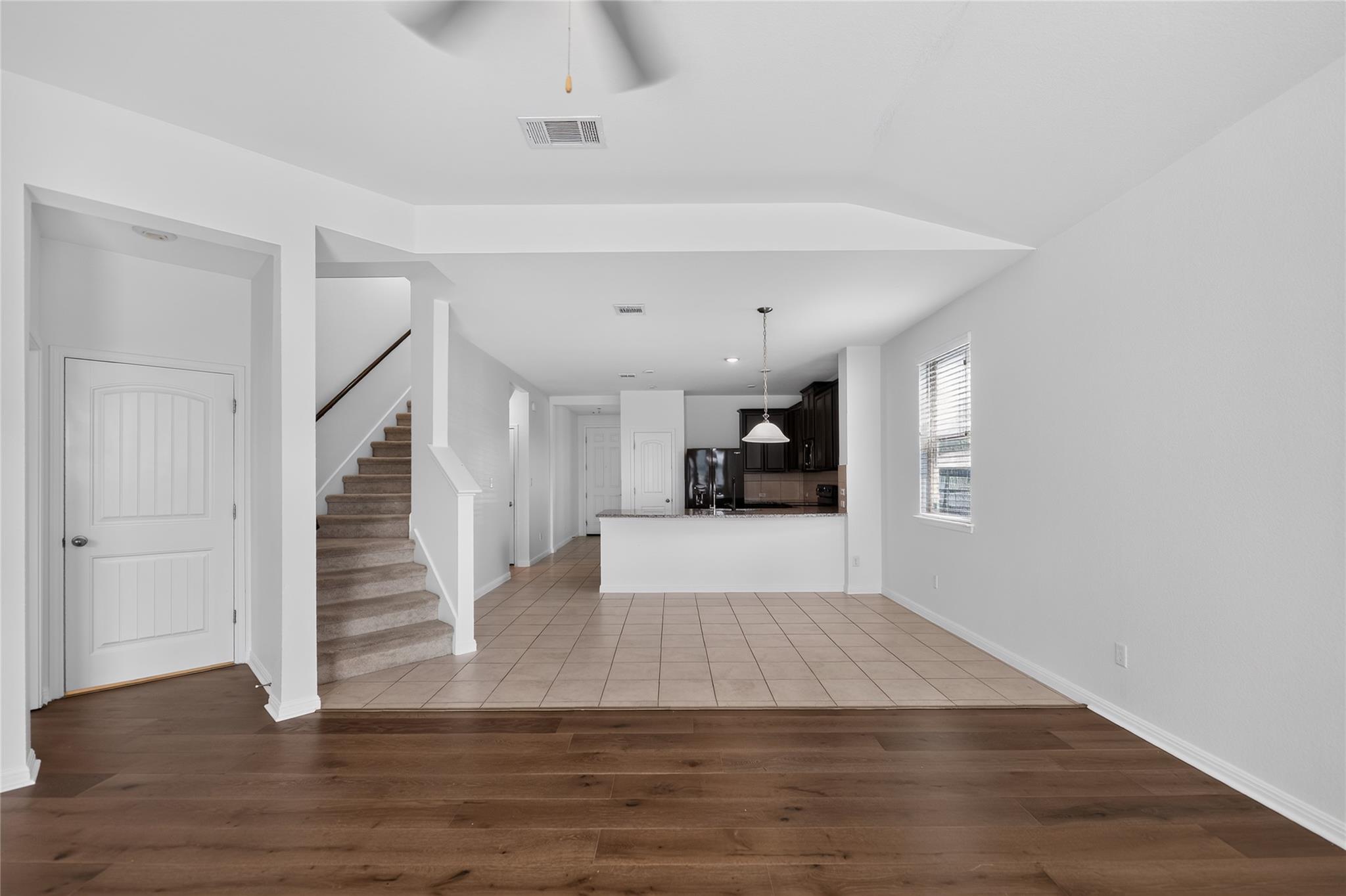 209  Evening Dusk Dr, photo 5