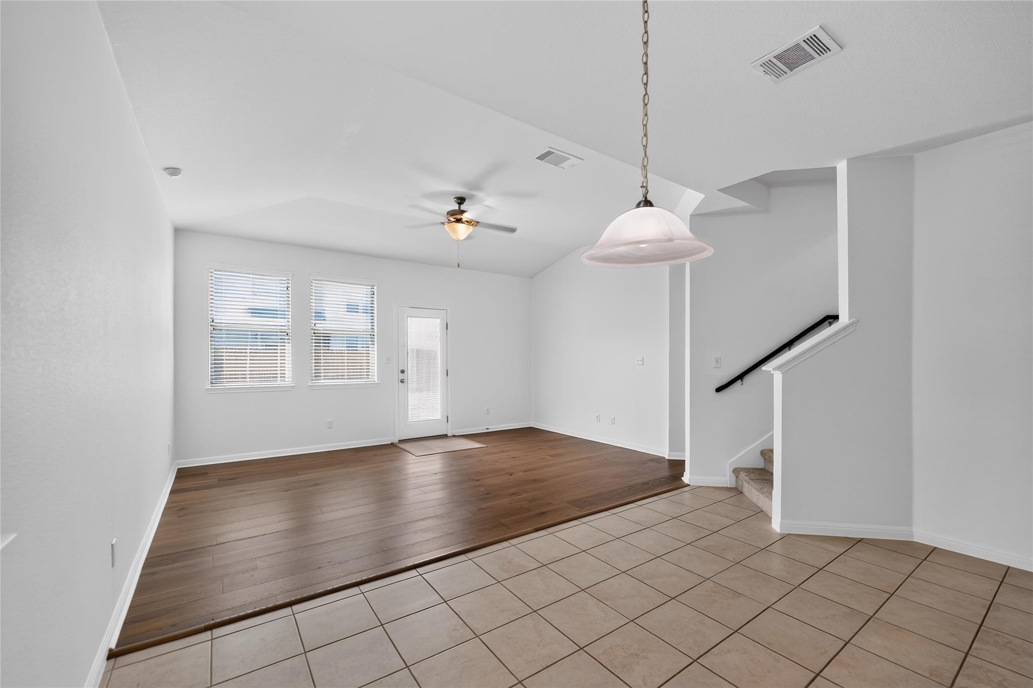 209  Evening Dusk Dr, photo 7