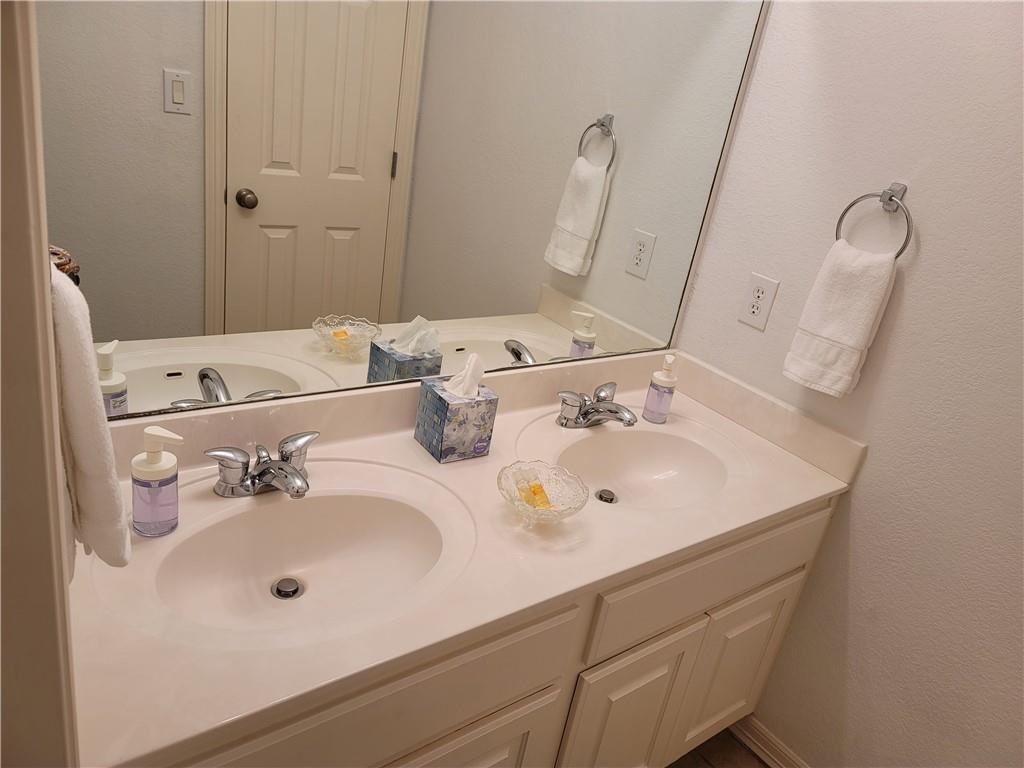 516  Centerbrook Pl, photo 11