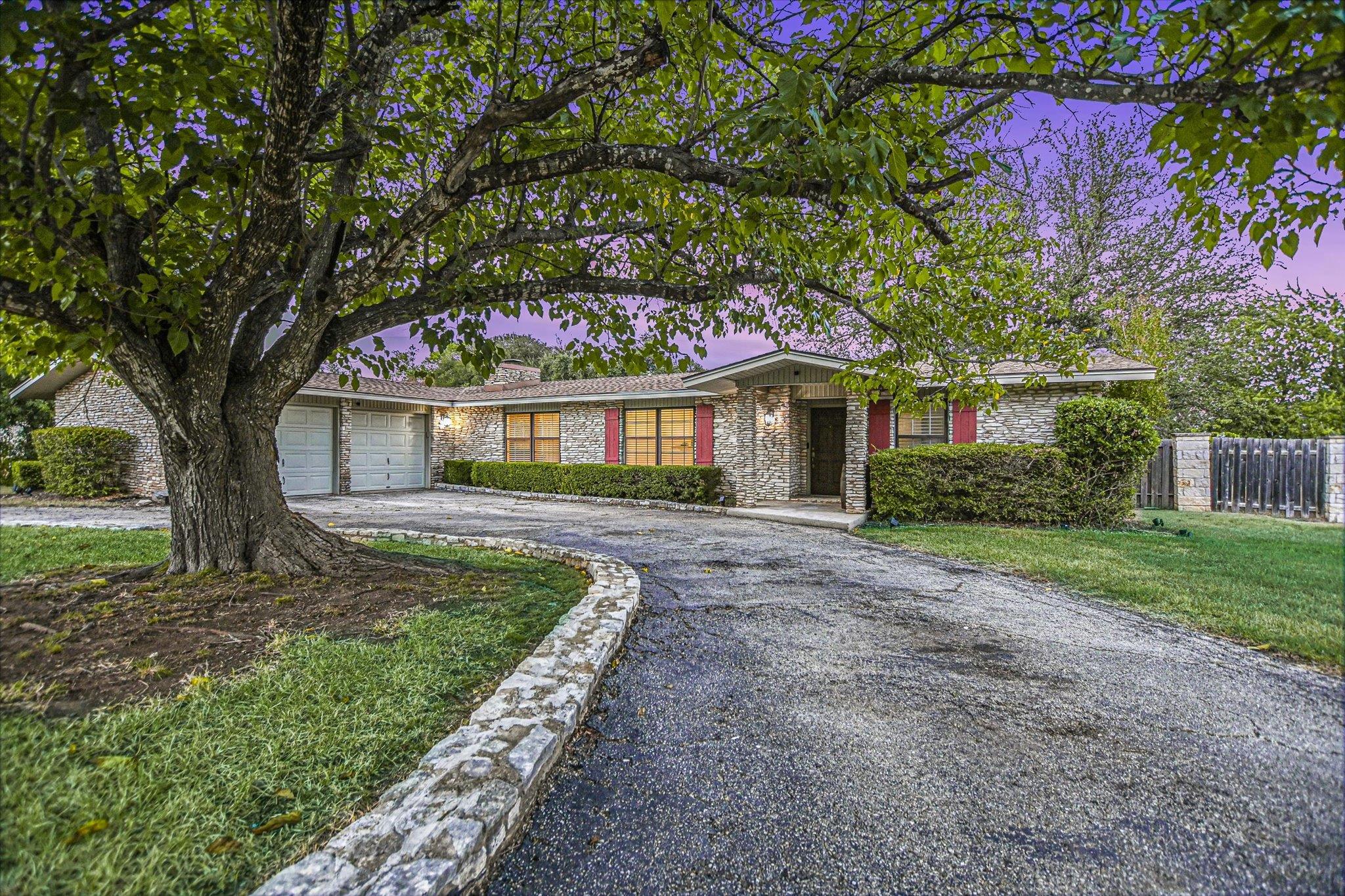 1004  Biscayne Cv SW, photo 4