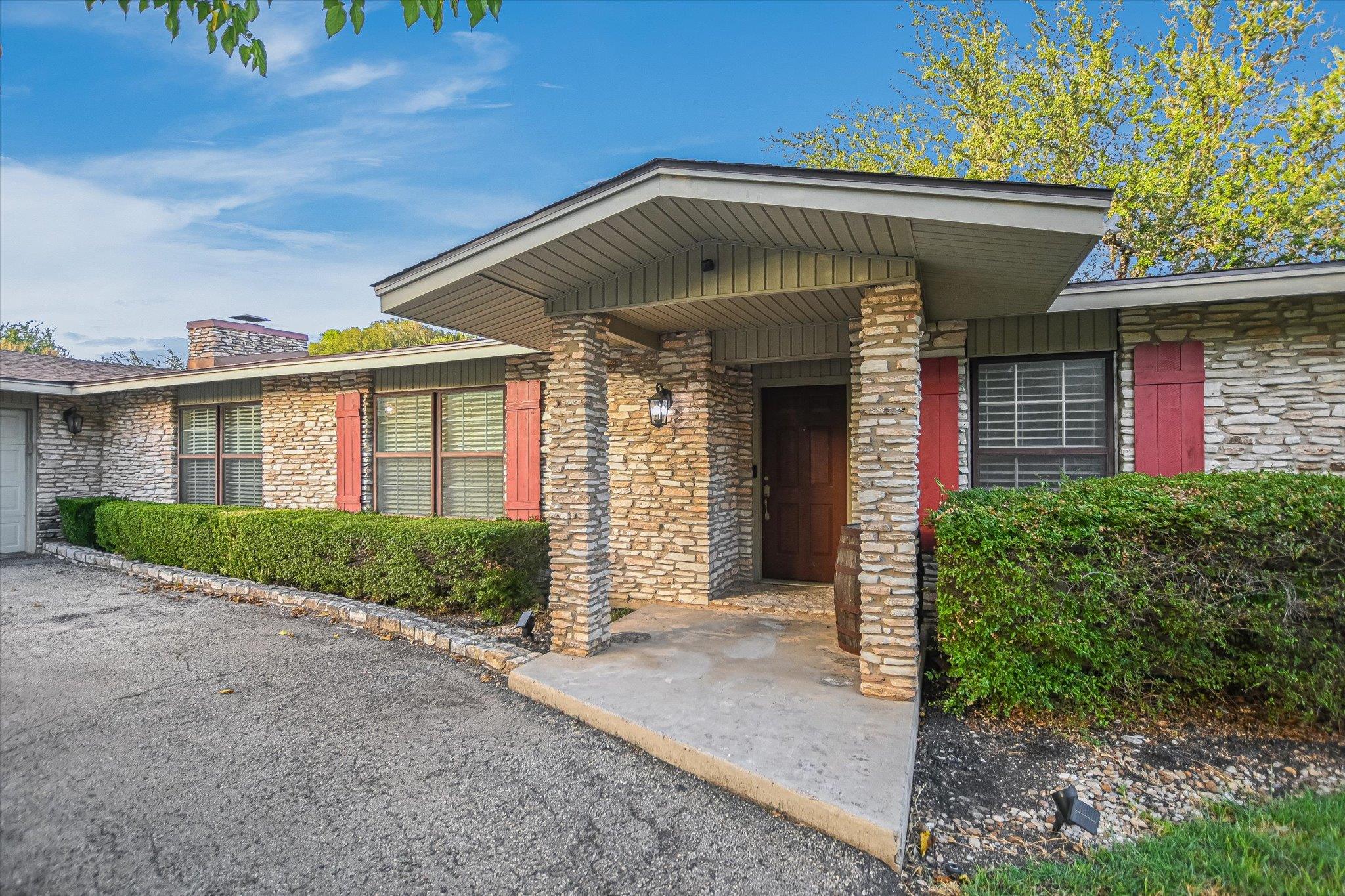 1004  Biscayne Cv SW, photo 5