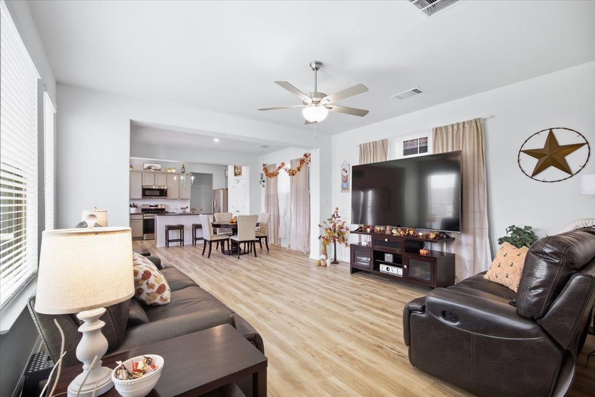 183  Weaver Ln, photo 3