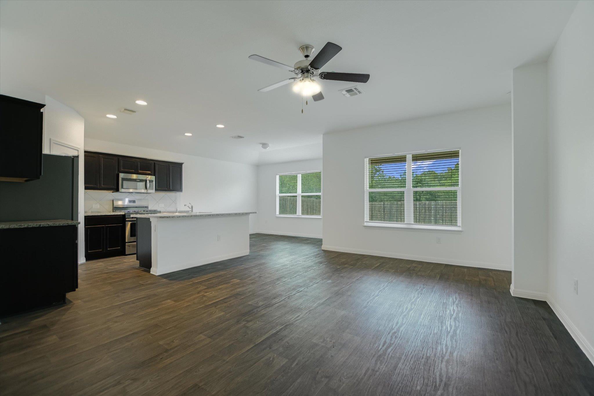 2216  Dickinson Ter, photo 3