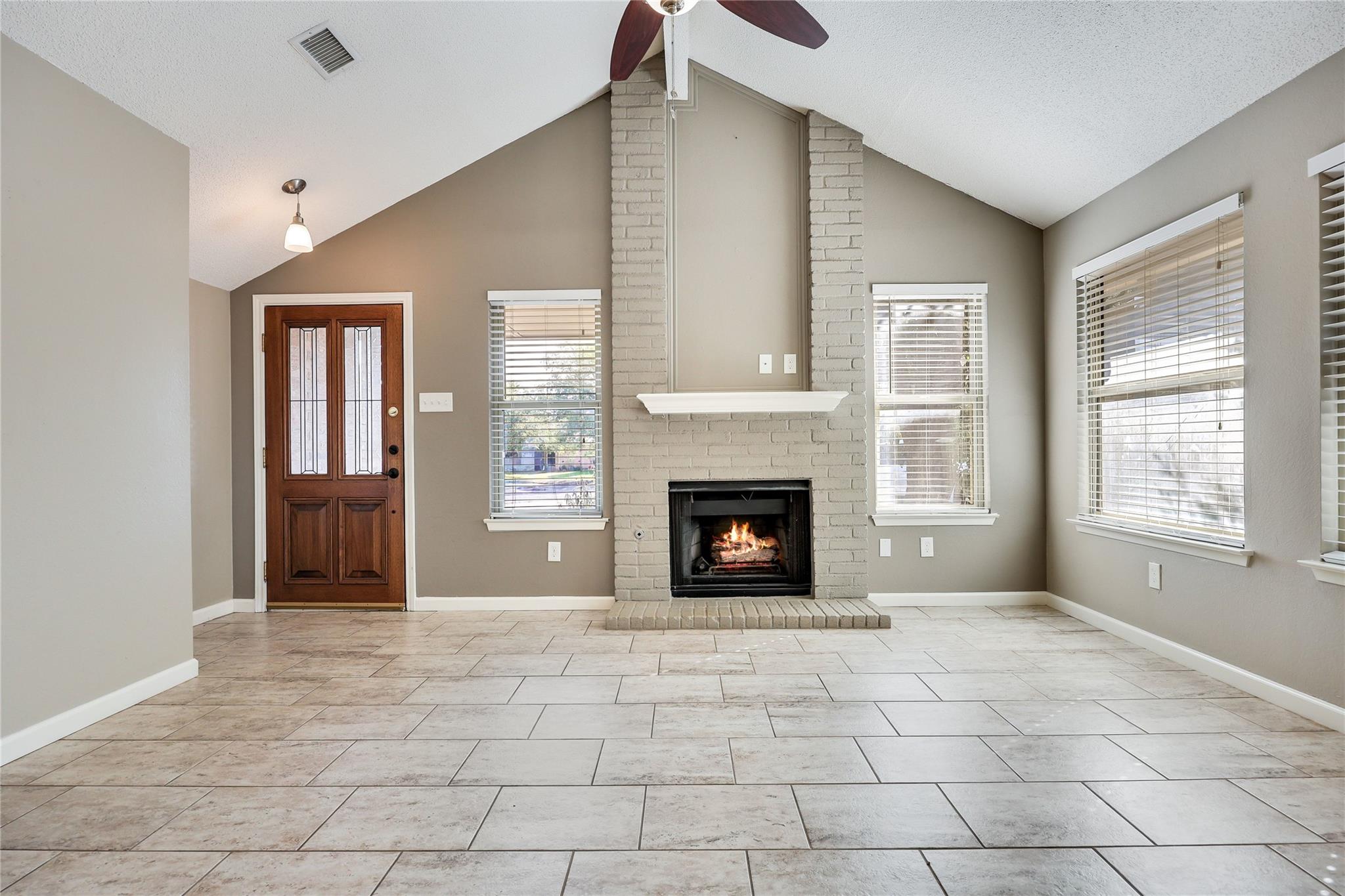 16712  VILLAGE OAK Loop, photo 5