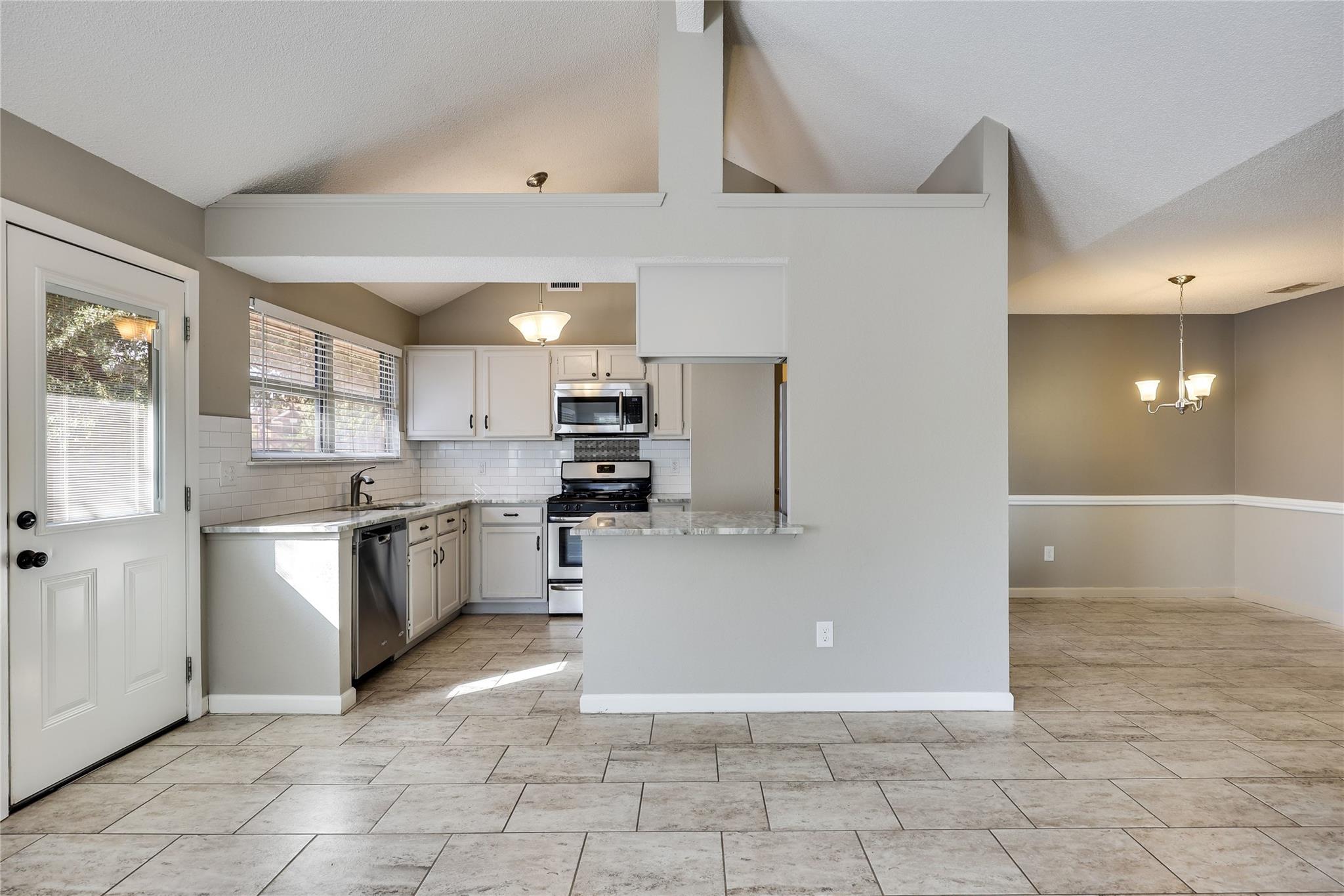 16712  VILLAGE OAK Loop, photo 9