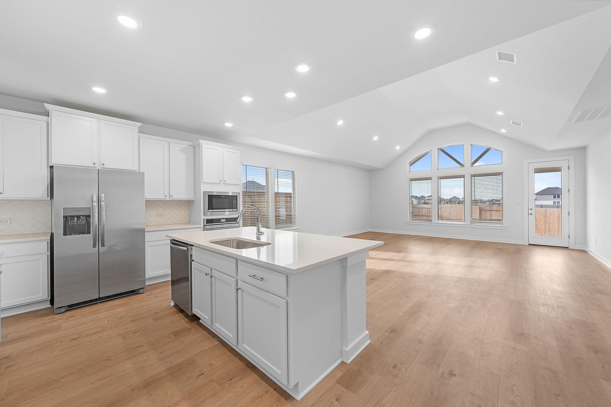 124  Hadleigh Dr, photo 2
