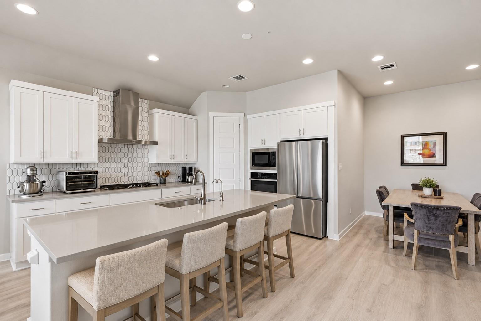 461  Coyote Creek Way, photo 4