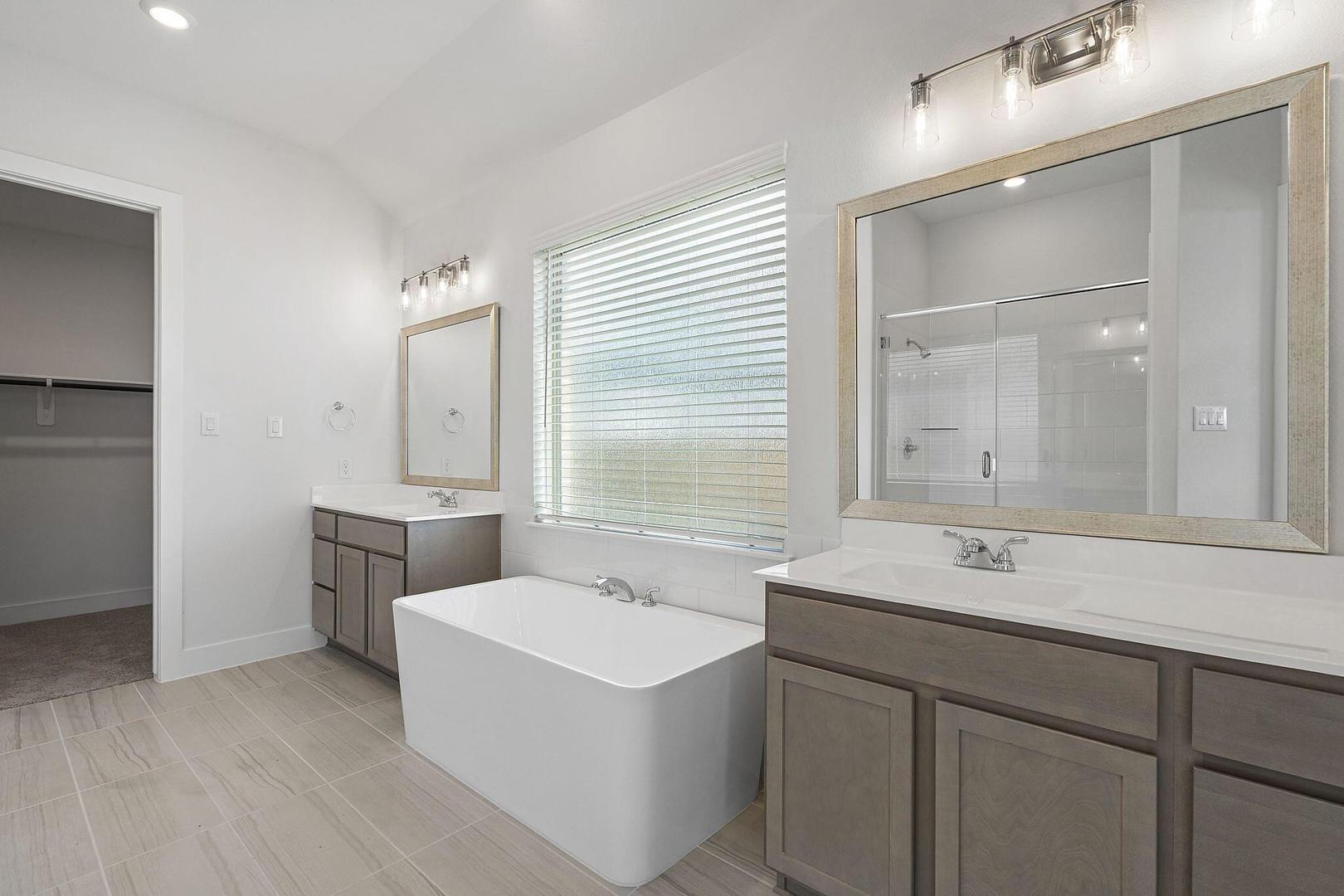 116  Hadleigh Dr, photo 12
