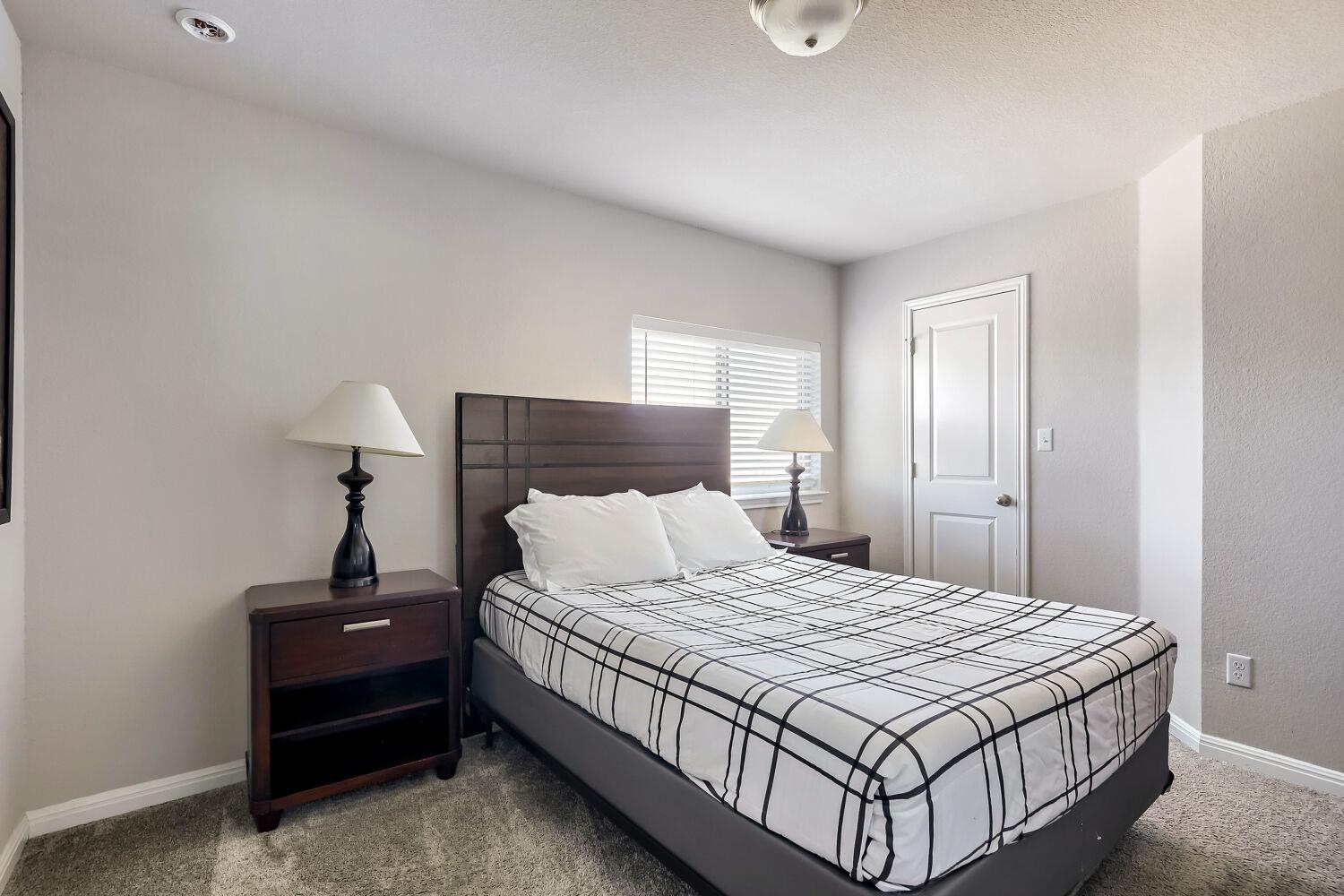 5547  Bellissima Way, photo 12