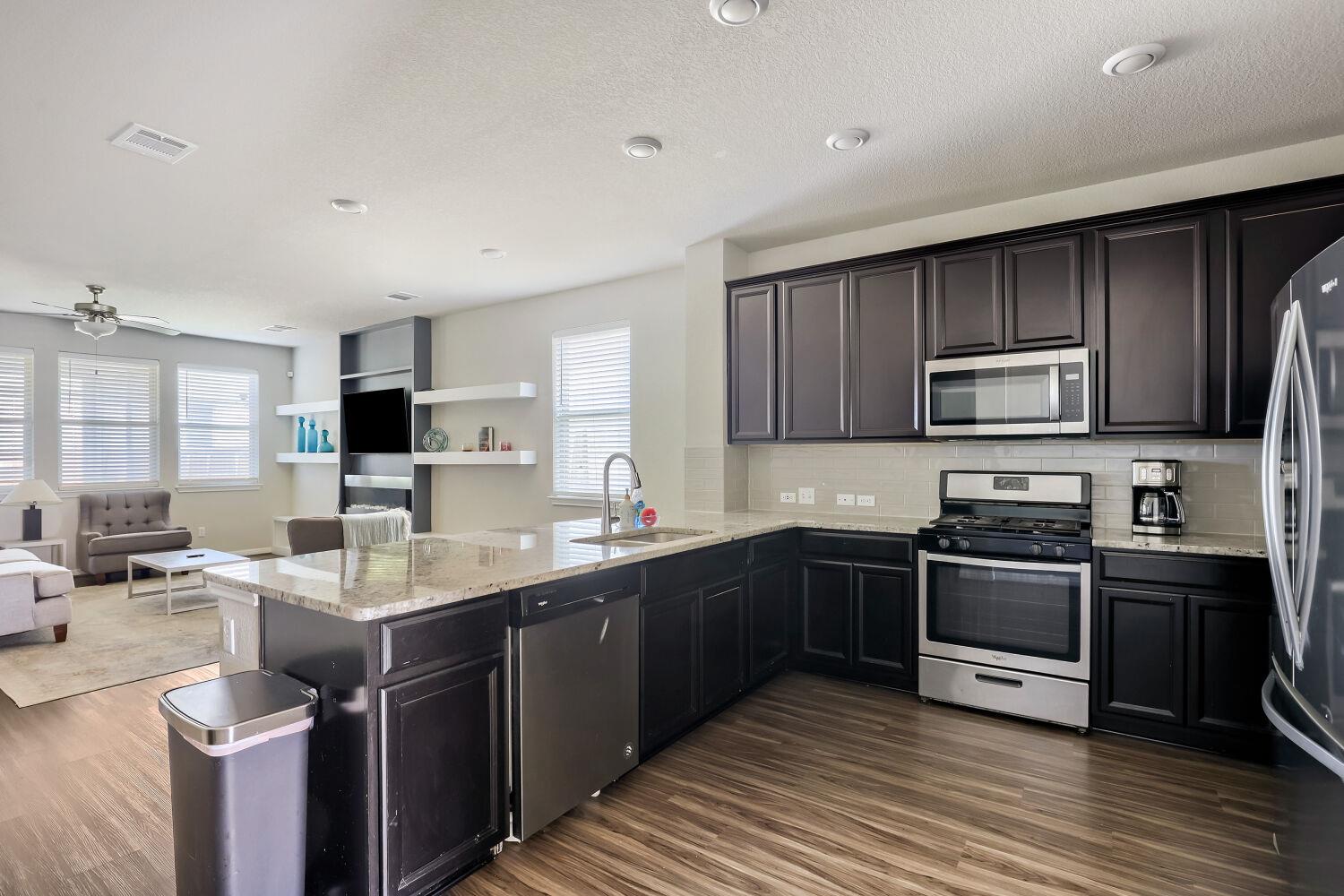 5547  Bellissima Way, photo 5