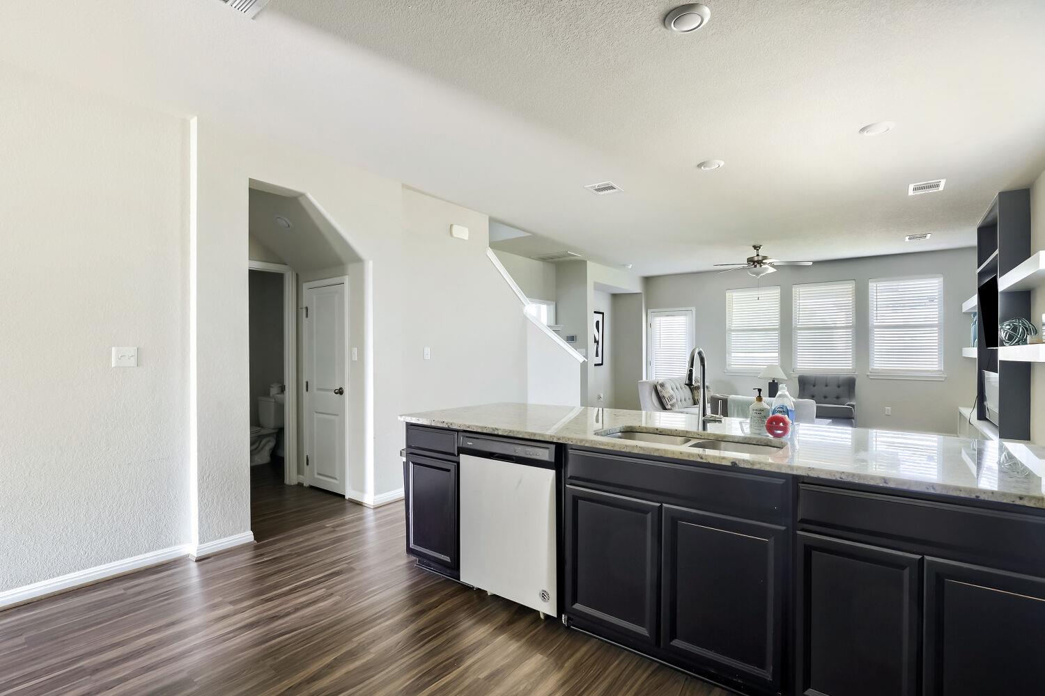 5547  Bellissima Way, photo 6