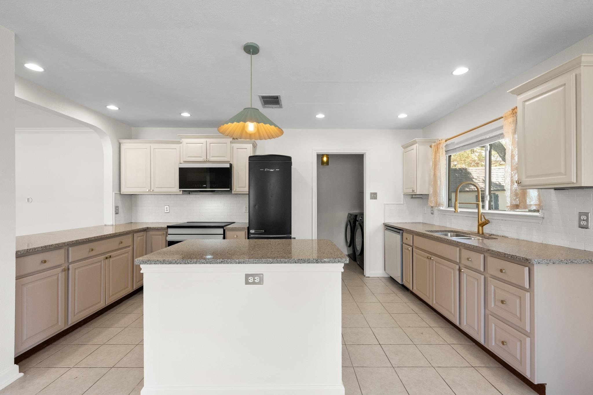 3420  Settlement Dr, photo 10