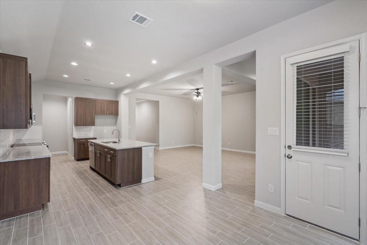 140  Scenic Hills Cir, photo 12