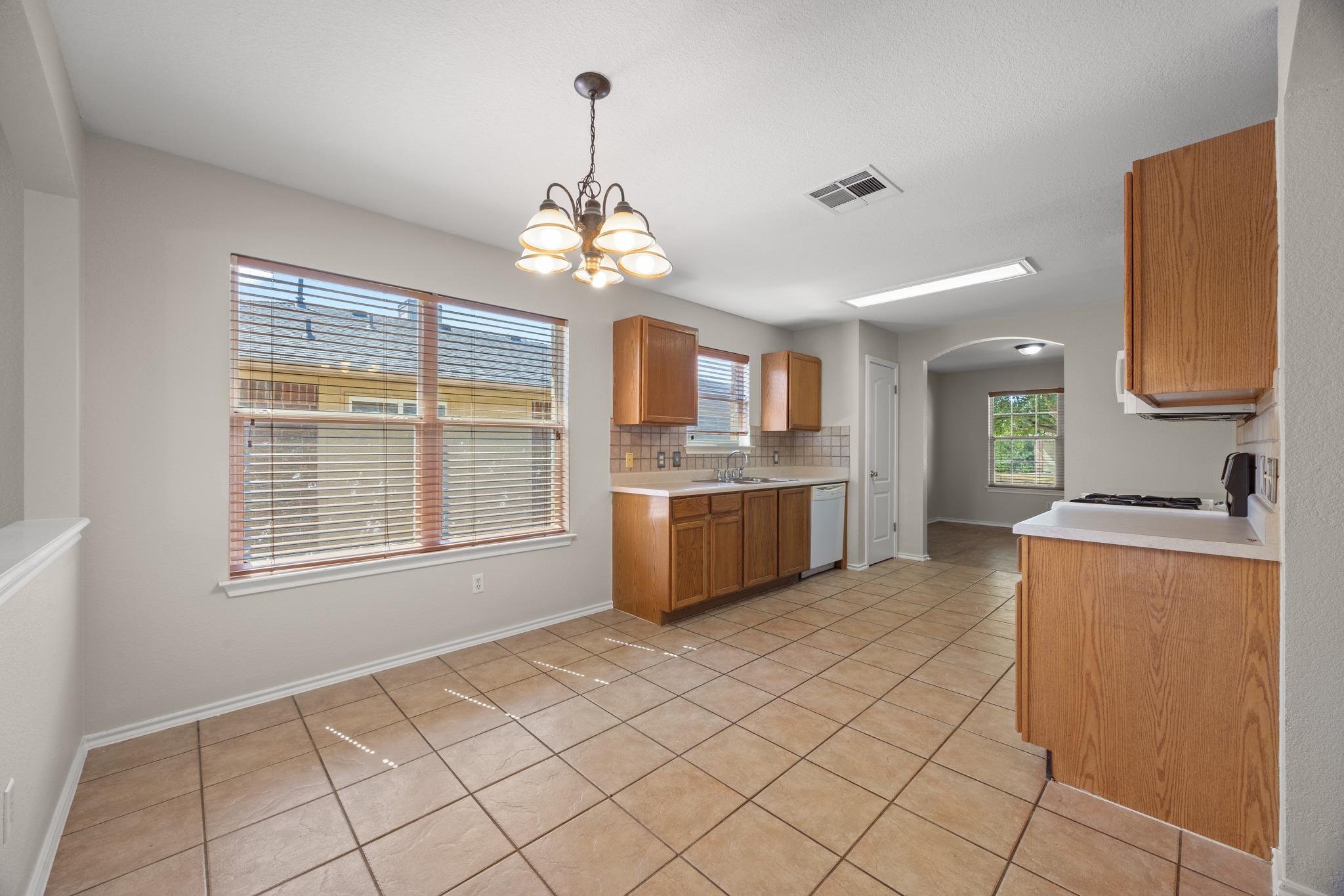 3710  Julianas Way, photo 11