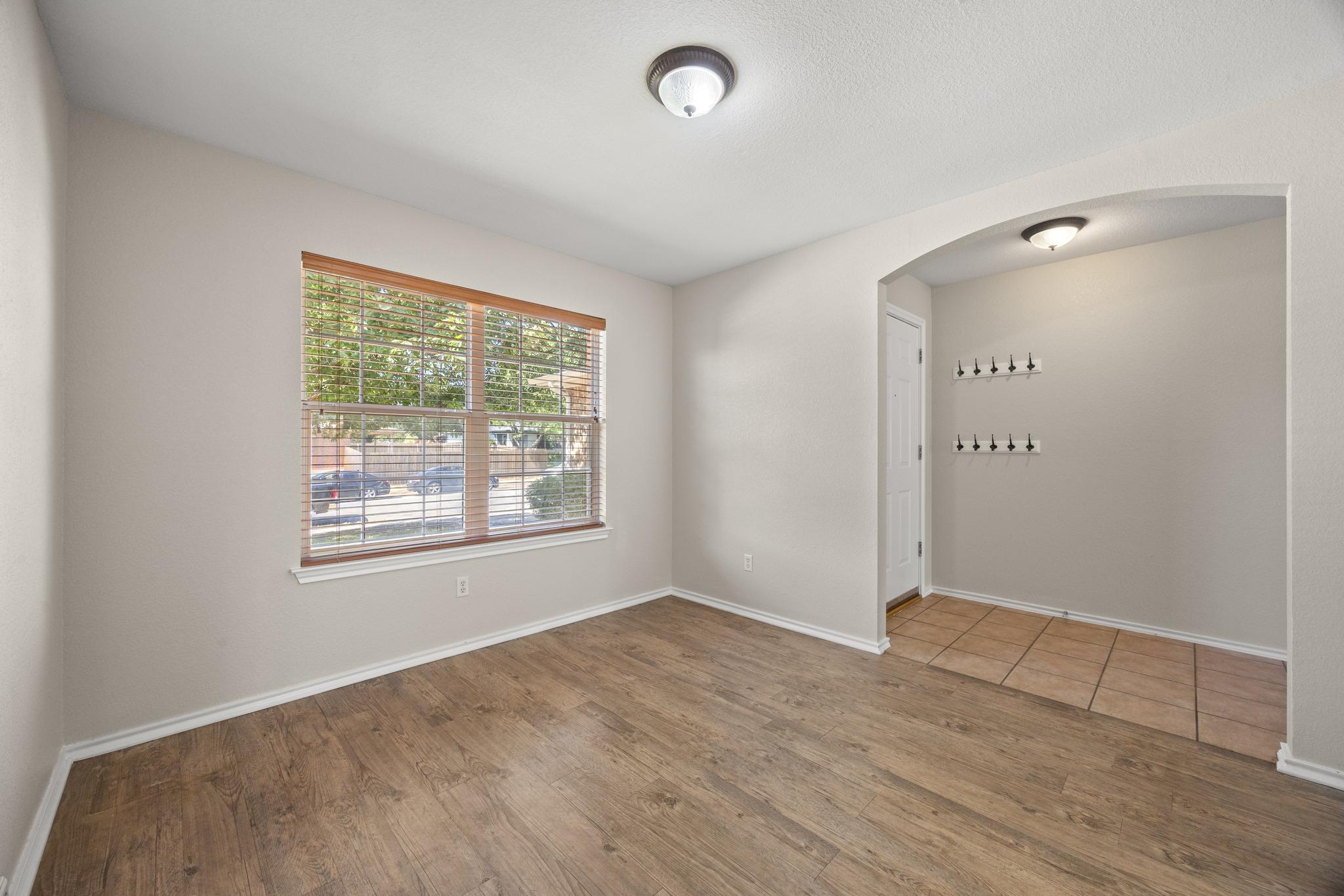 3710  Julianas Way, photo 6