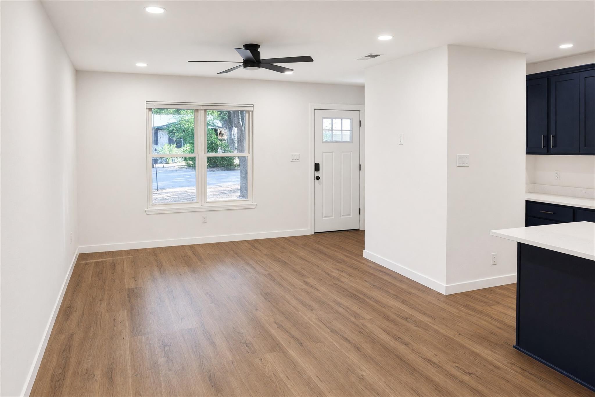 407  Tamworth Ave, photo 3