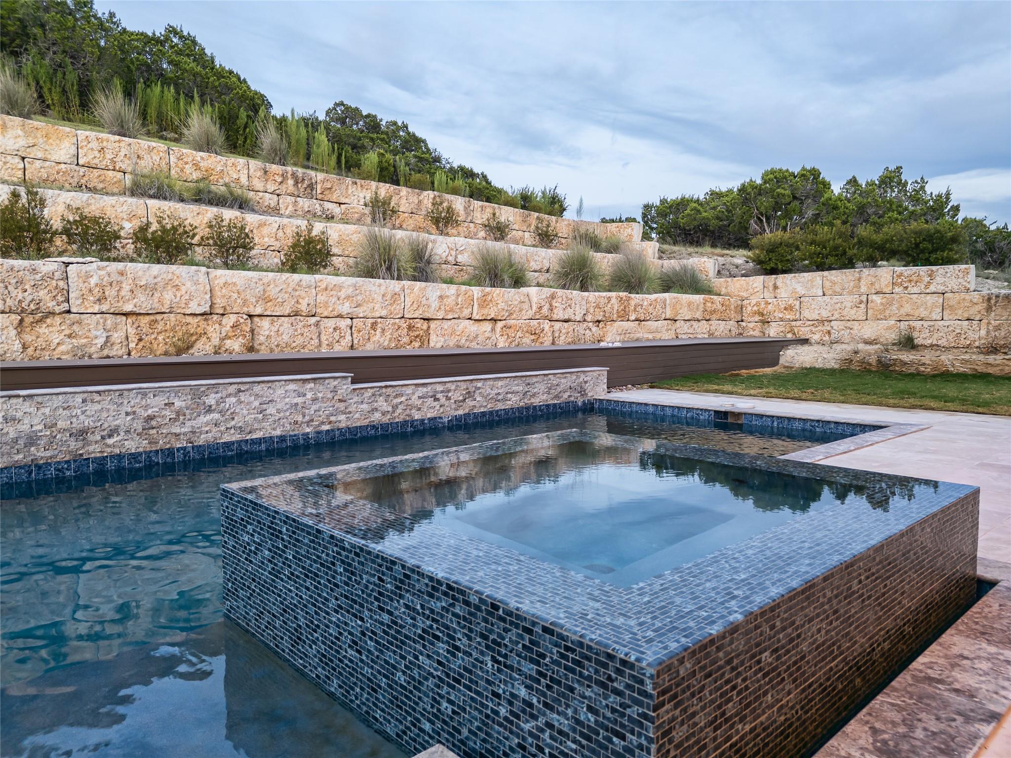 106  Bella Montagna Cir, photo 2
