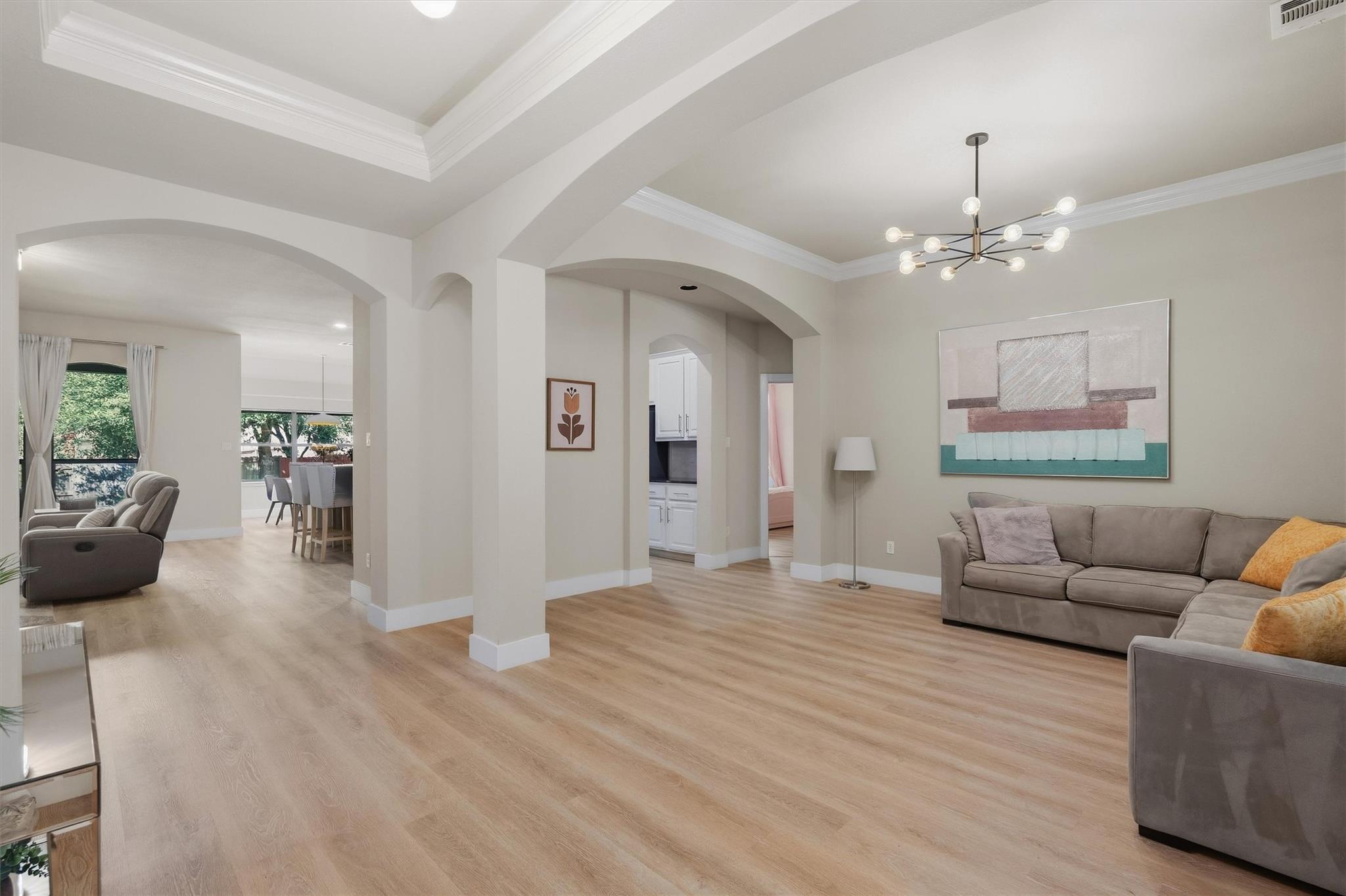 10113  Loxley Ln, photo 4