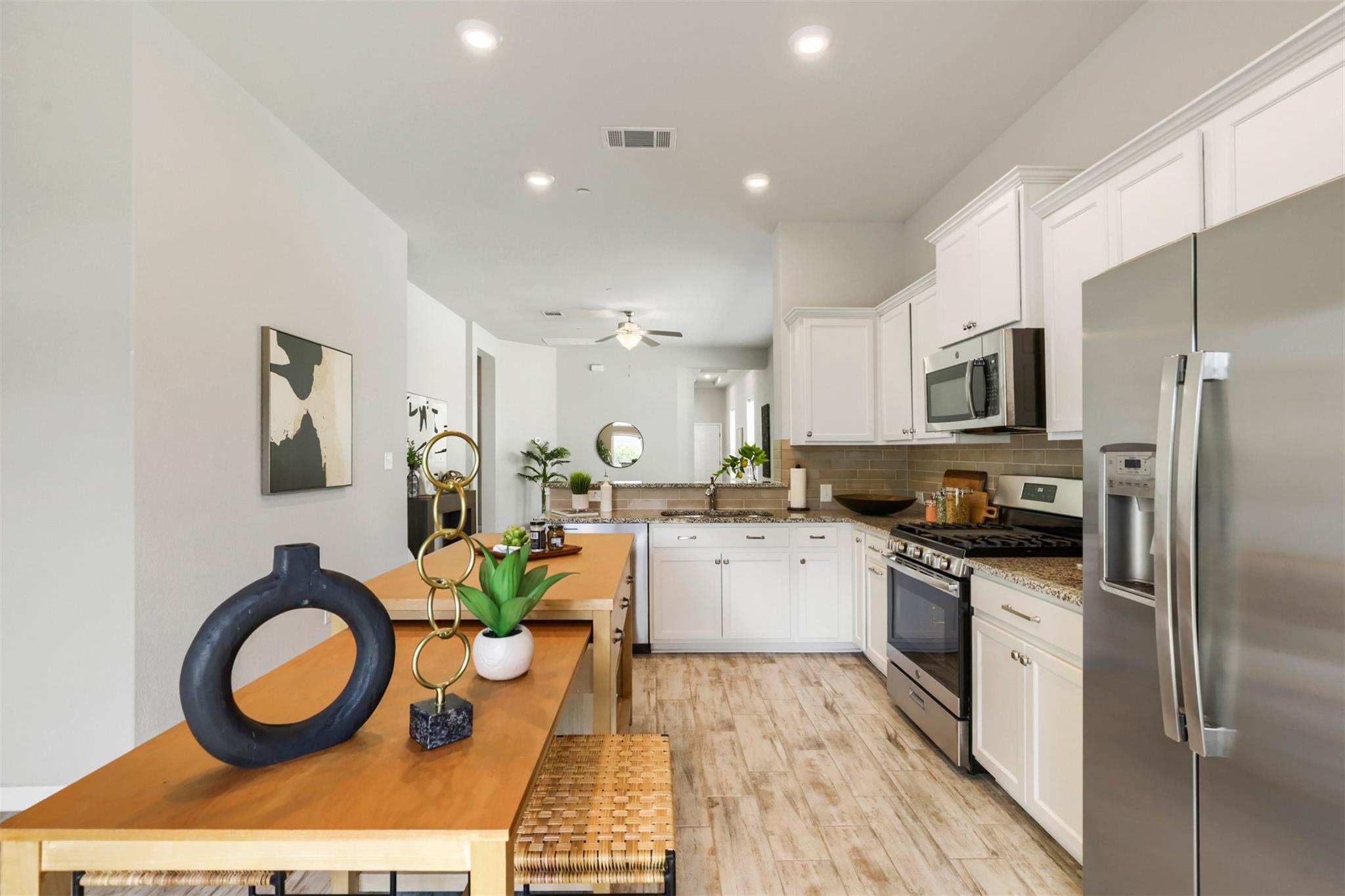 2800  Joe Dimaggio Blvd  #21, photo 11