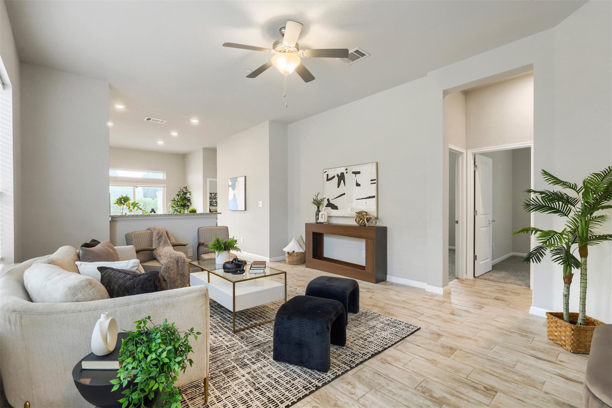 2800  Joe Dimaggio Blvd  #21, photo 4