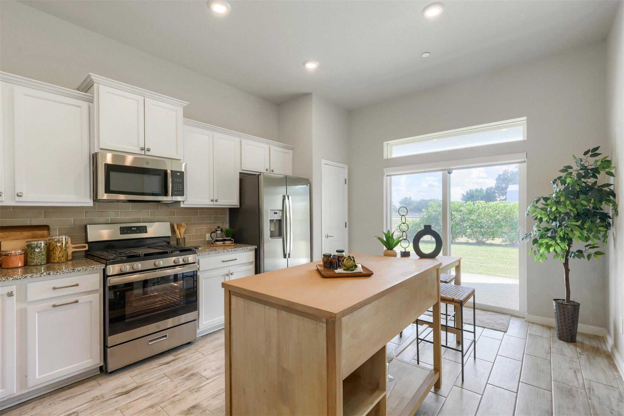 2800  Joe Dimaggio Blvd  #21, photo 8