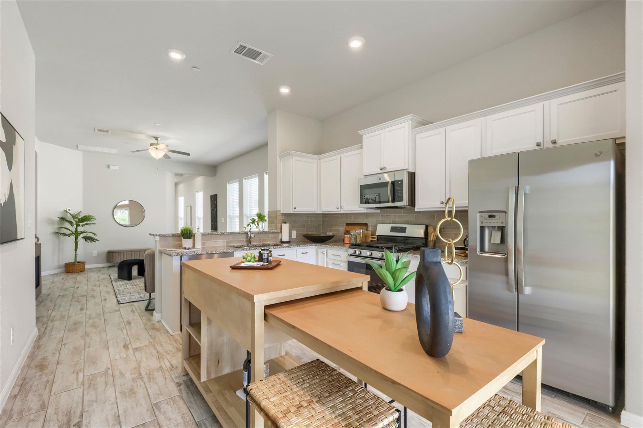 2800  Joe Dimaggio Blvd  #21, photo 9