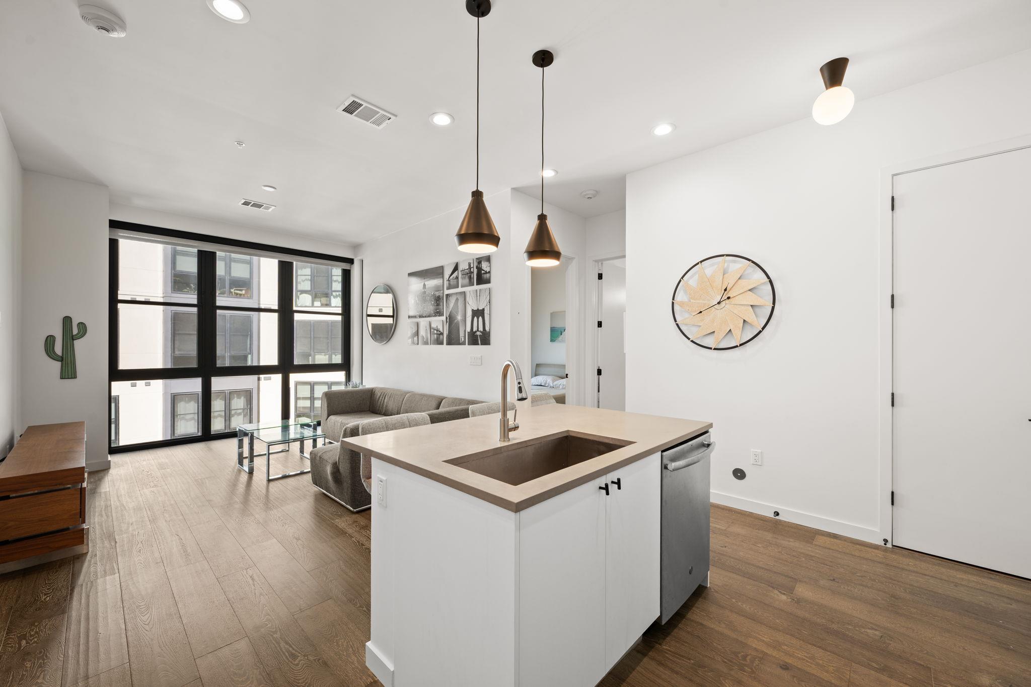 800  Embassy Dr  #302, photo 5