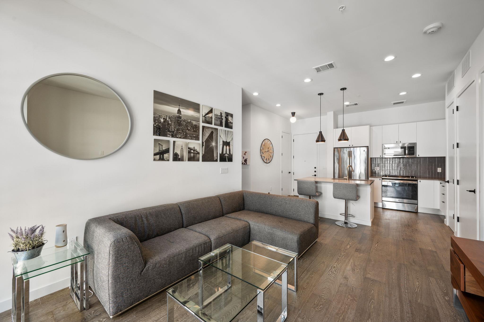 800  Embassy Dr  #302, photo 8