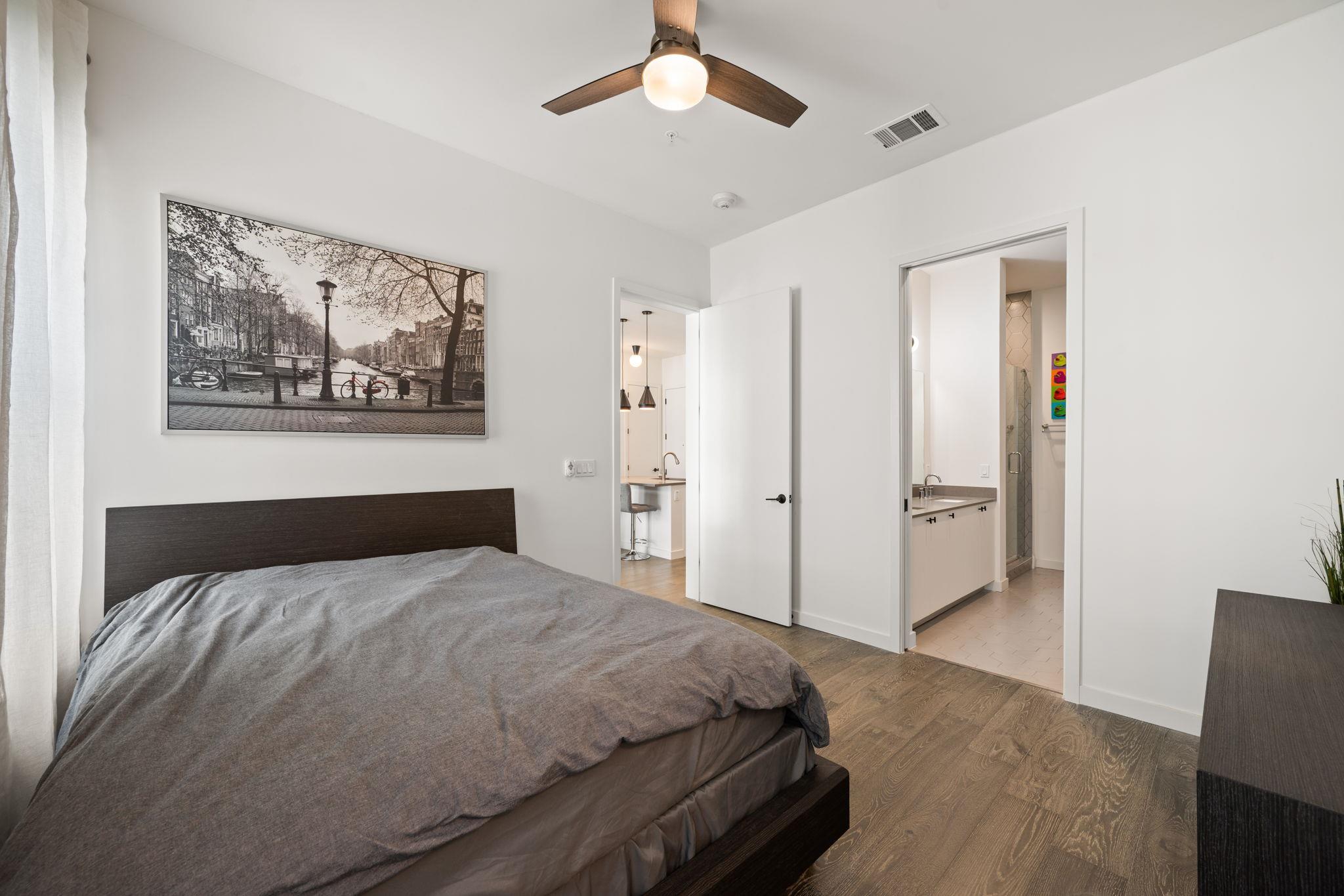 800  Embassy Dr  #302, photo 10