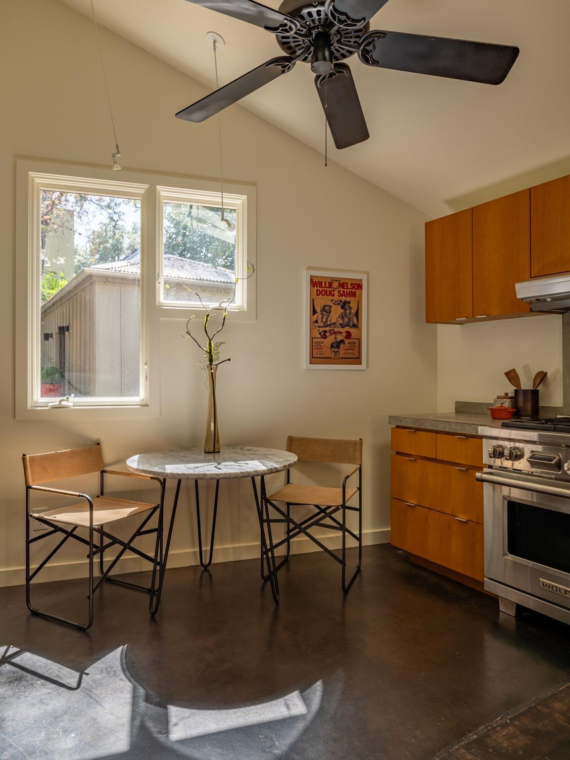 1001  Daniel Dr, photo 11
