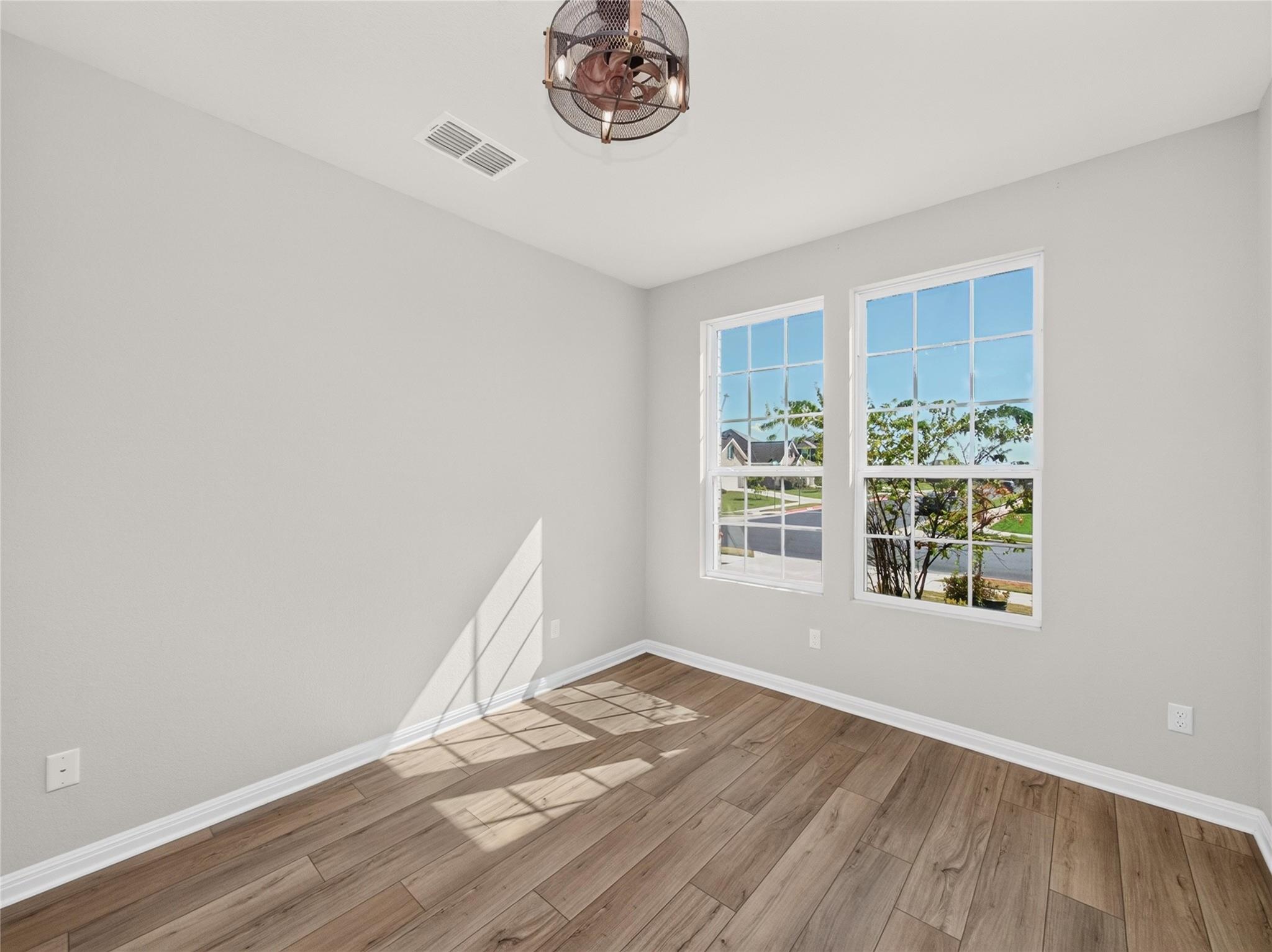 311  Bear Oak St, photo 4
